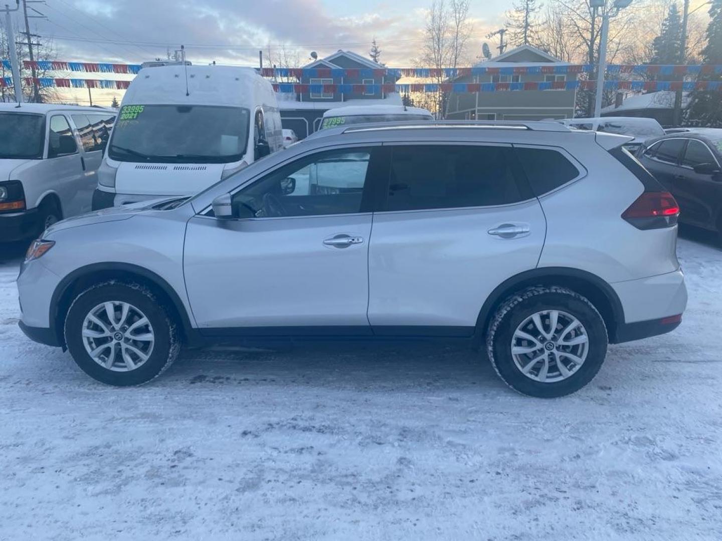 2019 SILVER NISSAN ROGUE SV (KNMAT2MV8KP) with an 2.5L engine, Continuously Variable transmission, located at 929 East 8th Ave, Anchorage, AK, 99501, (907) 274-2277, 61.214783, -149.866074 - Photo#1