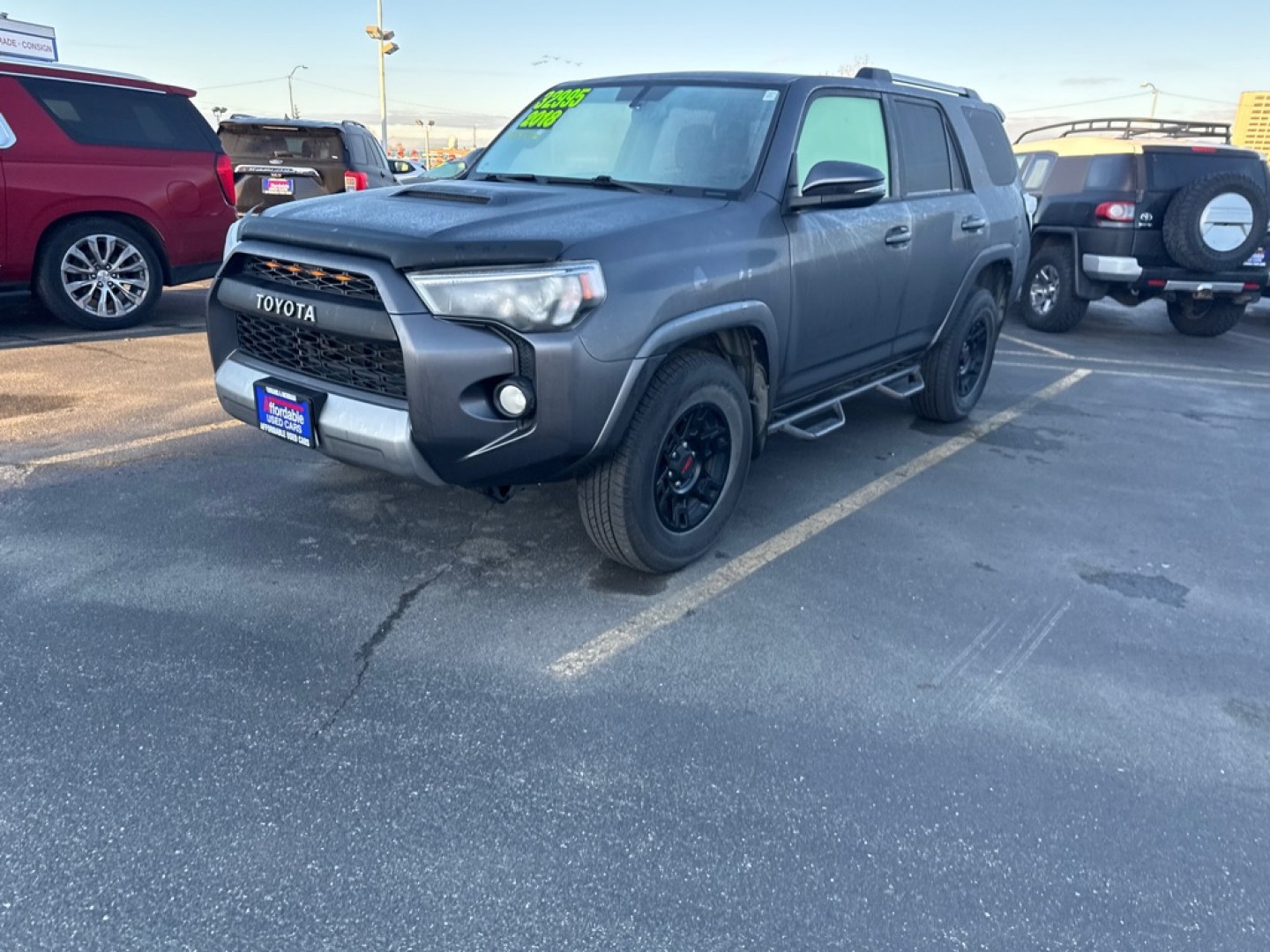 2018 GREY TOYOTA 4RUNNER SR5/SR5 PREMIUM (JTEBU5JR0J5) with an 4.0L engine, Automatic transmission, located at 929 East 8th Ave, Anchorage, AK, 99501, (907) 274-2277, 61.214783, -149.866074- Photo#0