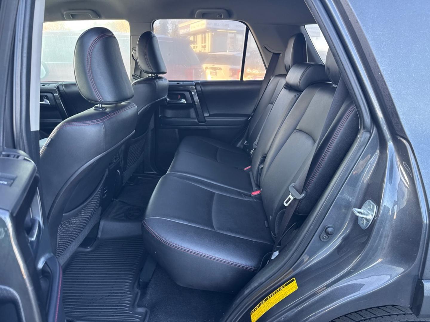 2018 GREY TOYOTA 4RUNNER SR5/SR5 PREMIUM (JTEBU5JR0J5) with an 4.0L engine, Automatic transmission, located at 929 East 8th Ave, Anchorage, AK, 99501, (907) 274-2277, 61.214783, -149.866074- Photo#3
