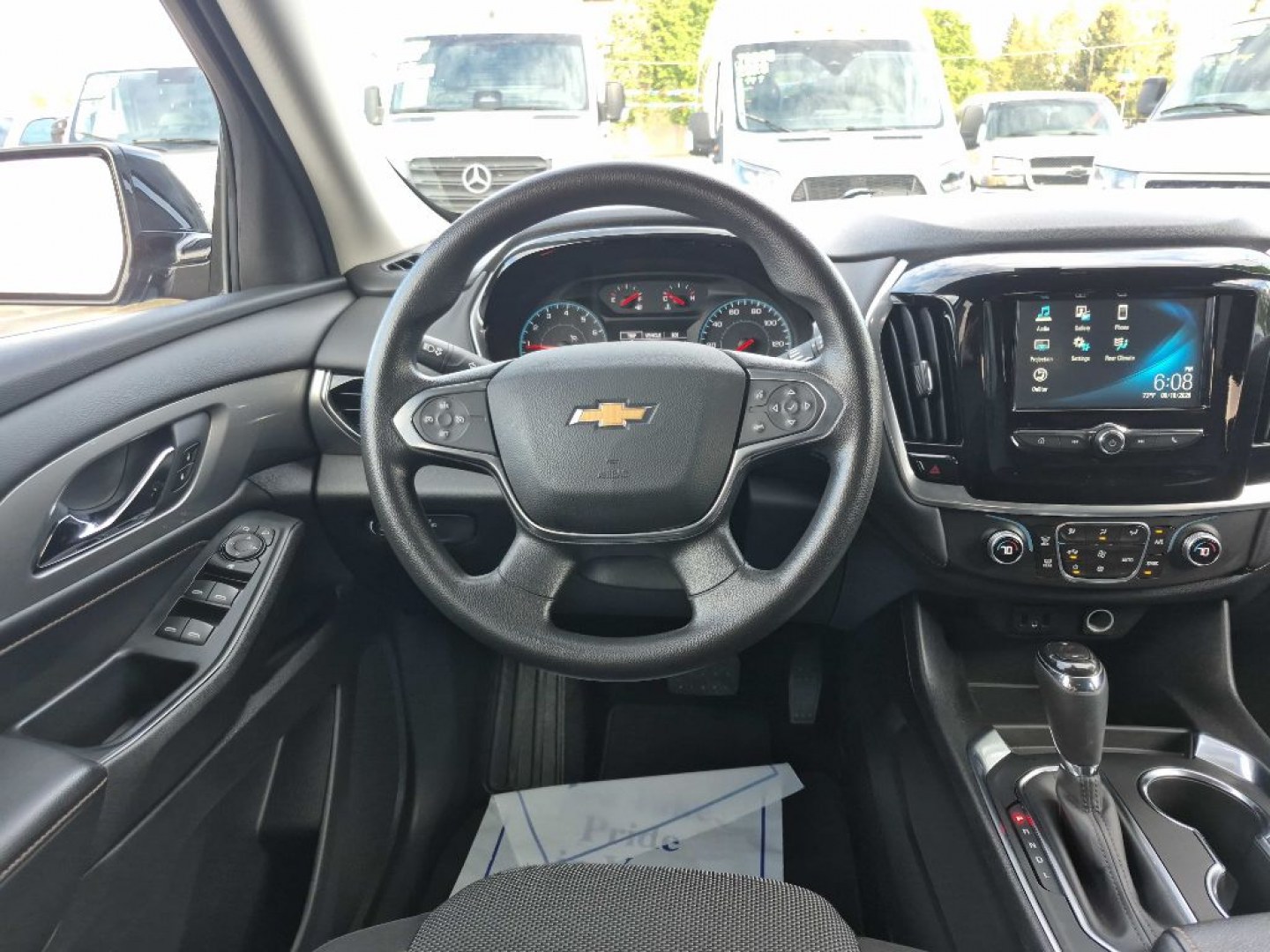 2018 GRAY CHEVROLET TRAVERSE LS (1GNEVFKW1JJ) with an 3.6L engine, Automatic transmission, located at 929 East 8th Ave, Anchorage, AK, 99501, (907) 274-2277, 61.214783, -149.866074- Photo#4