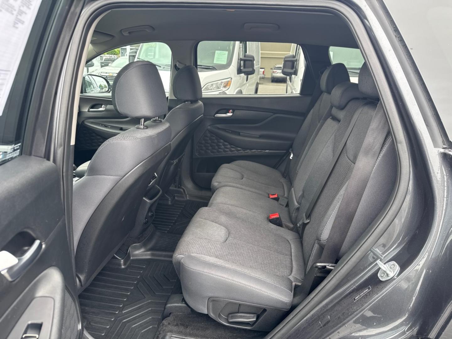2020 GRAY HYUNDAI SANTA FE SEL (5NMS3CADXLH) with an 2.4L engine, Automatic transmission, located at 929 East 8th Ave, Anchorage, AK, 99501, (907) 274-2277, 61.214783, -149.866074- Photo#2