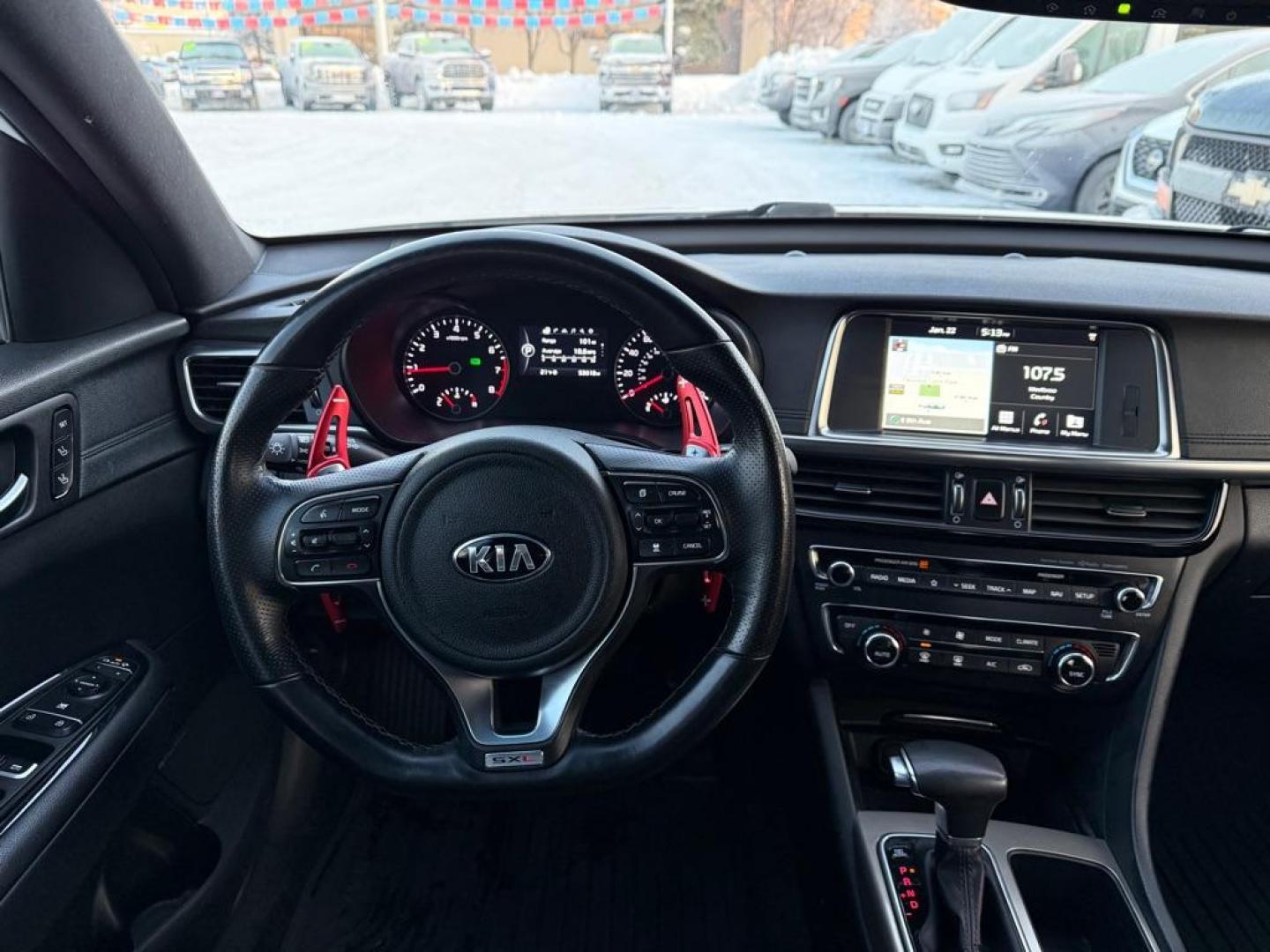 2018 WHITE KIA OPTIMA SXL (5XXGV4L27JG) with an 2.0L engine, Automatic transmission, located at 929 East 8th Ave, Anchorage, AK, 99501, (907) 274-2277, 61.214783, -149.866074 - Photo#4