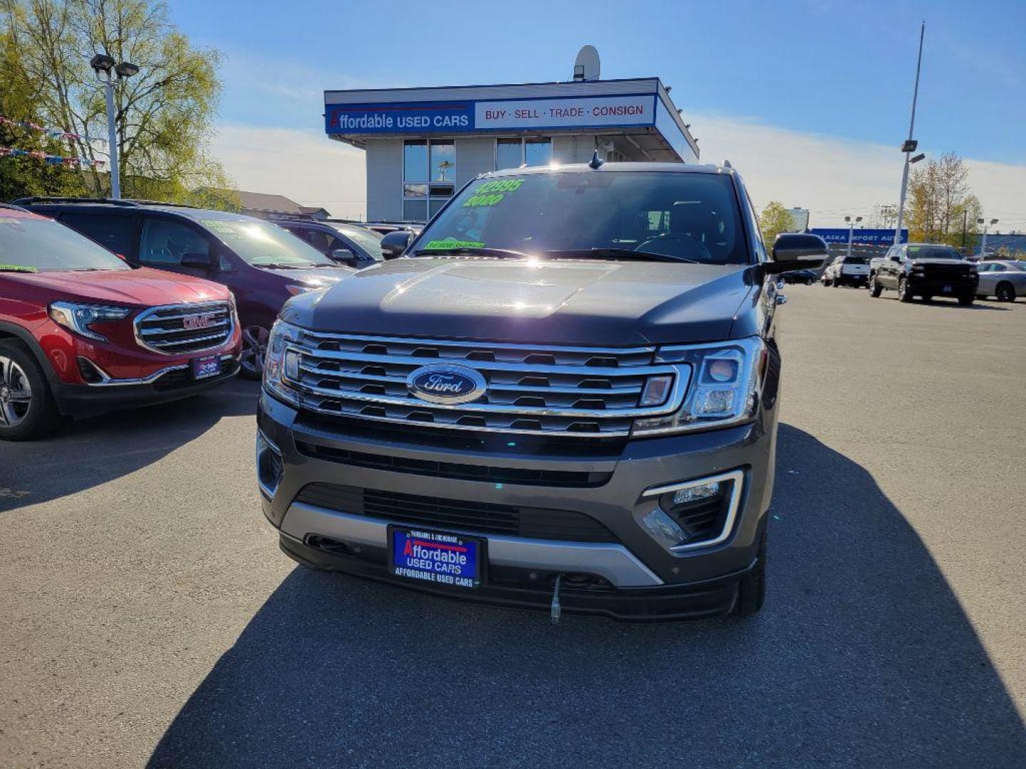 2020 GRAY FORD EXPEDITION LIMITED (1FMJU2AT2LE) with an 3.5L engine, Automatic transmission, located at 929 East 8th Ave, Anchorage, AK, 99501, (907) 274-2277, 61.214783, -149.866074 - Photo#0