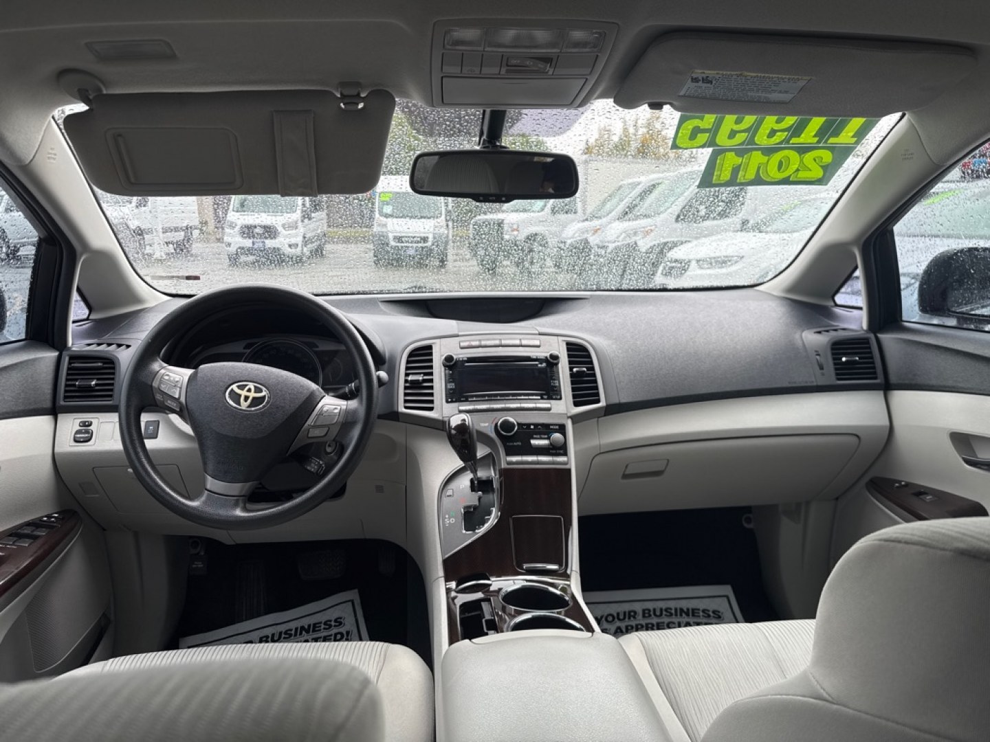 2011 SILVER TOYOTA VENZA BASE (4T3ZA3BB9BU) with an 2.7L engine, Automatic transmission, located at 929 East 8th Ave, Anchorage, AK, 99501, (907) 274-2277, 61.214783, -149.866074- Photo#3