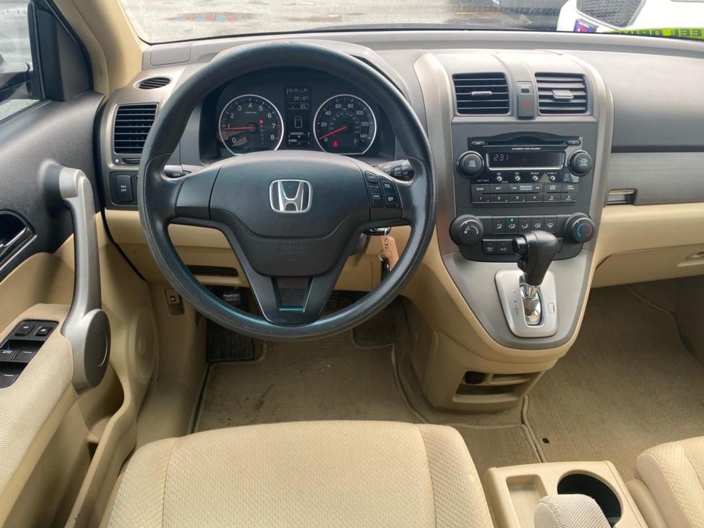 2007 GREEN HONDA CR-V LX (JHLRE48307C) with an 2.4L engine, Automatic transmission, located at 929 East 8th Ave, Anchorage, AK, 99501, (907) 274-2277, 61.214783, -149.866074 - Photo#4