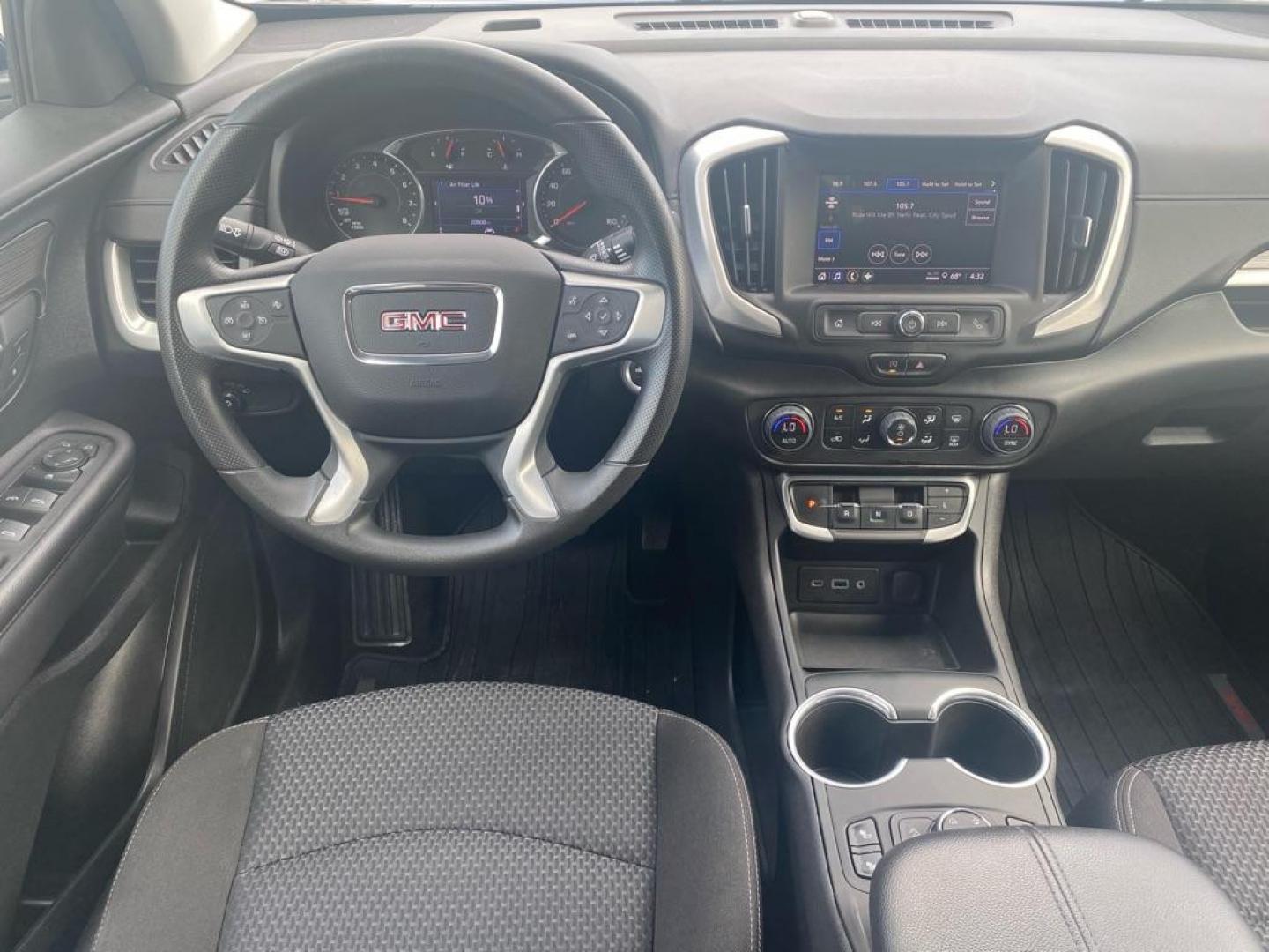 2022 BLUE GMC TERRAIN SLE (3GKALTEV2NL) with an 1.5L engine, Automatic transmission, located at 929 East 8th Ave, Anchorage, AK, 99501, (907) 274-2277, 61.214783, -149.866074 - Photo#4