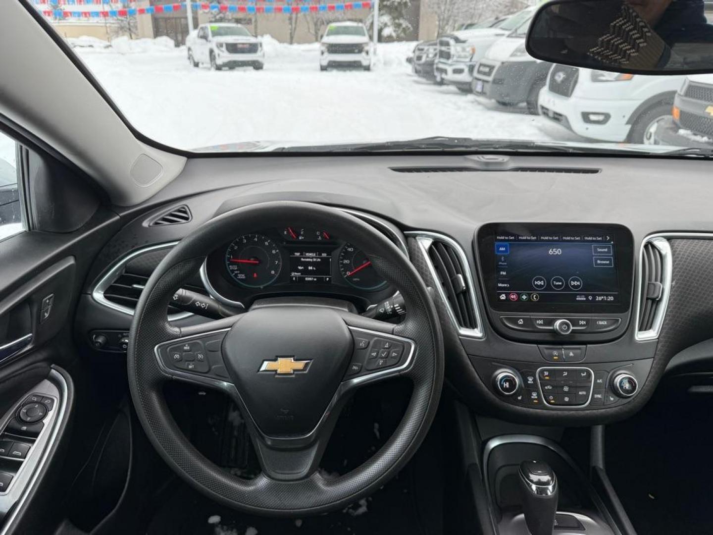 2020 SILVER CHEVROLET MALIBU LT (1G1ZD5ST9LF) with an 1.5L engine, Continuously Variable transmission, located at 929 East 8th Ave, Anchorage, AK, 99501, (907) 274-2277, 61.214783, -149.866074 - Photo#4