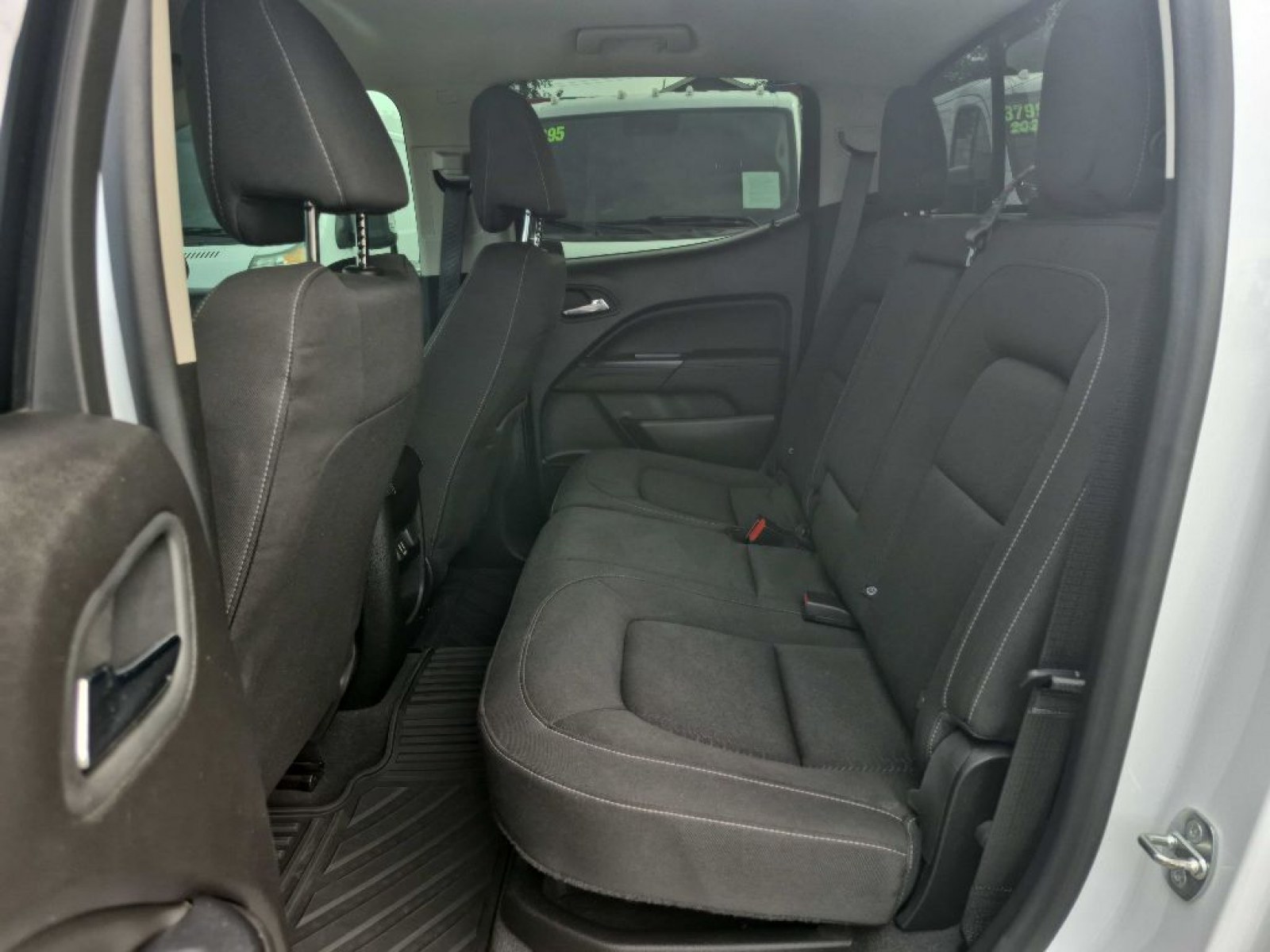 2021 WHITE GMC CANYON ELEVATION (1GTG6CEN7M1) with an 3.6L engine, Automatic transmission, located at 929 East 8th Ave, Anchorage, AK, 99501, (907) 274-2277, 61.214783, -149.866074 - Photo#3