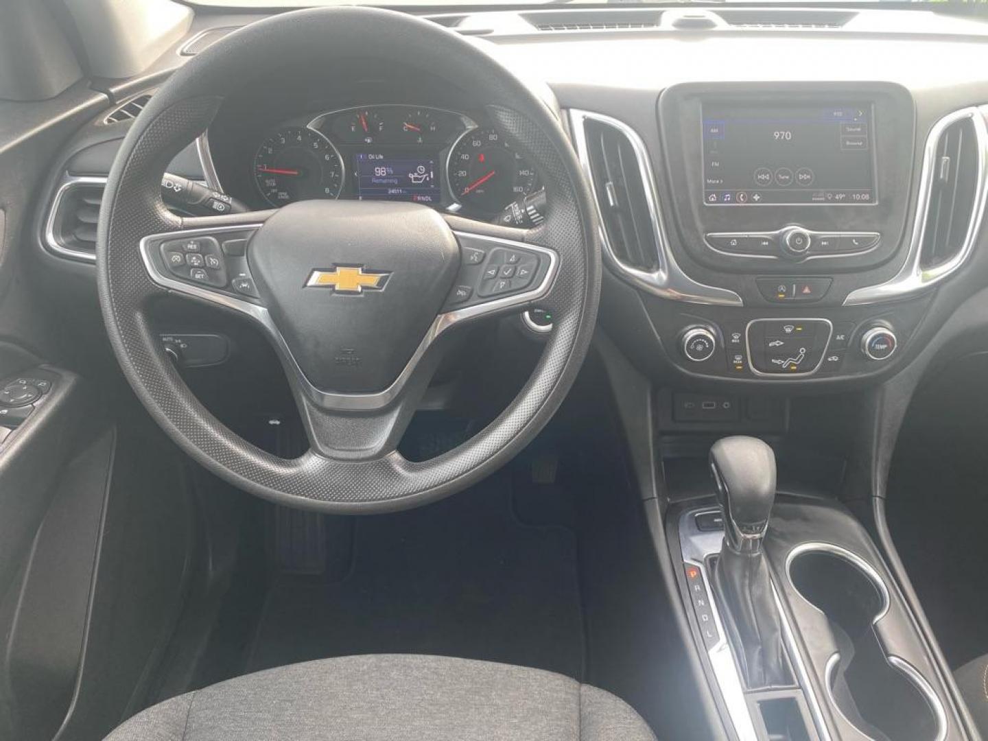2022 GREEN CHEVROLET EQUINOX LT (2GNAXUEV6N6) with an 1.5L engine, Automatic transmission, located at 929 East 8th Ave, Anchorage, AK, 99501, (907) 274-2277, 61.214783, -149.866074 - Photo#4