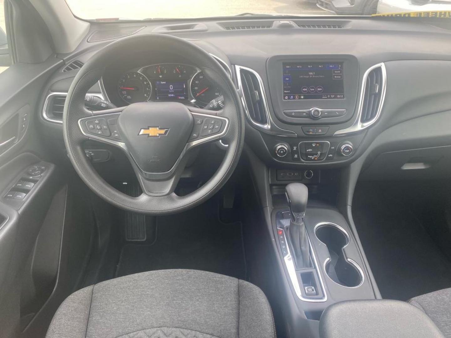 2022 SILVER CHEVROLET EQUINOX LT (3GNAXUEV8NL) with an 1.5L engine, Automatic transmission, located at 929 East 8th Ave, Anchorage, AK, 99501, (907) 274-2277, 61.214783, -149.866074 - Photo#4
