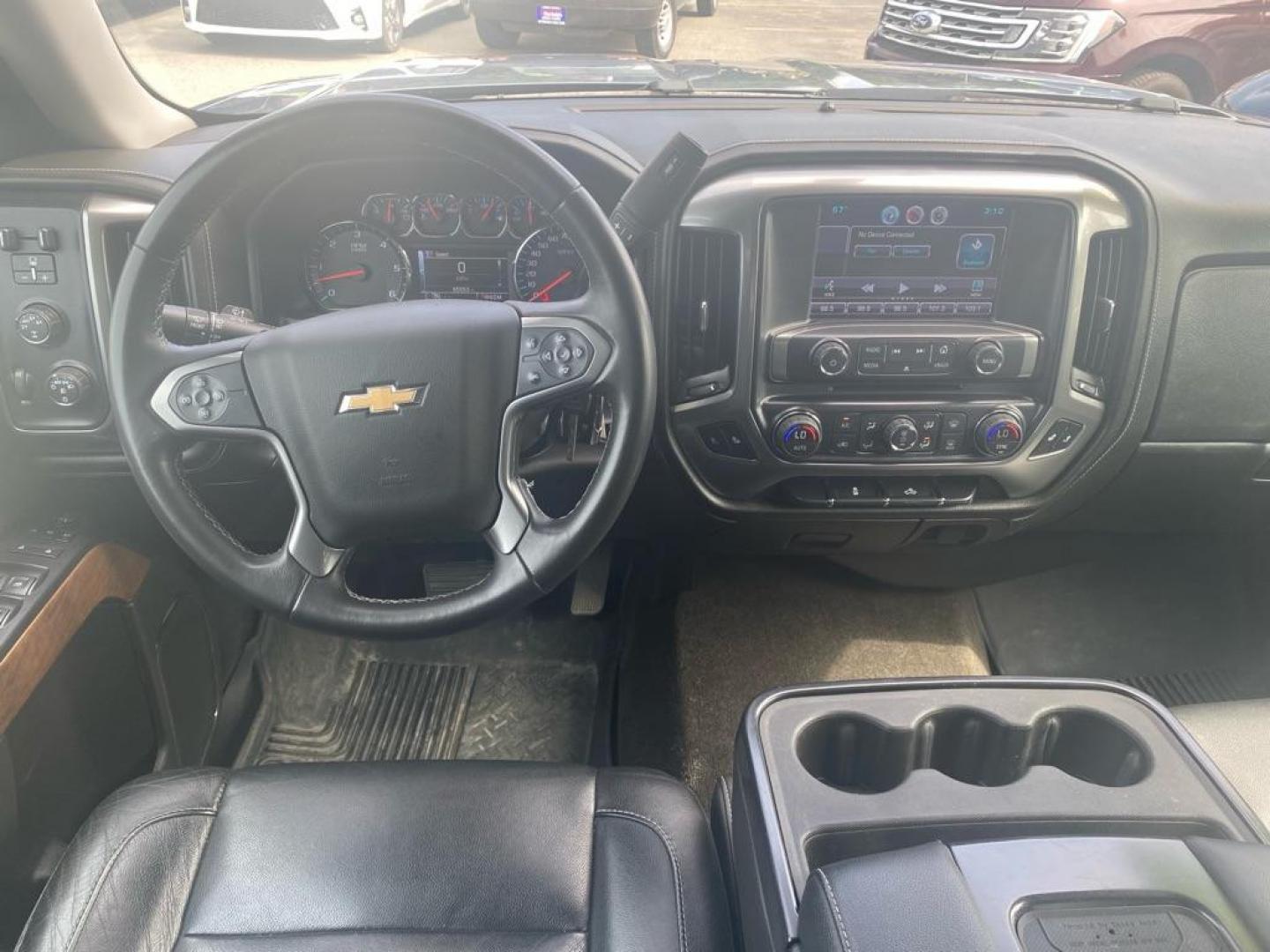 2015 BLUE CHEVROLET SILVERADO 1500 LTZ (1GCVKSEJ8FZ) with an 6.2L engine, Automatic transmission, located at 929 East 8th Ave, Anchorage, AK, 99501, (907) 274-2277, 61.214783, -149.866074 - Photo#4