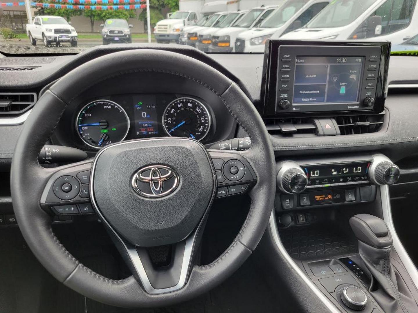 2022 GREY TOYOTA RAV4 XLE HYBRID XLE (4T3RWRFV3NU) with an 2.5L engine, Automatic transmission, located at 929 East 8th Ave, Anchorage, AK, 99501, (907) 274-2277, 61.214783, -149.866074 - Photo#4