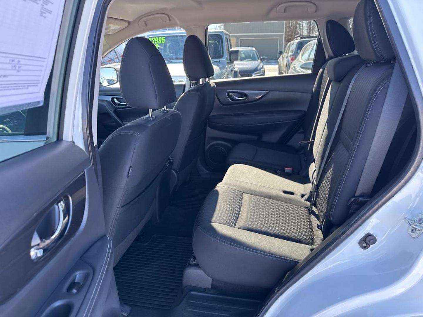 2019 WHITE NISSAN ROGUE S (KNMAT2MV1KP) with an 2.5L engine, Continuously Variable transmission, located at 929 East 8th Ave, Anchorage, AK, 99501, (907) 274-2277, 61.214783, -149.866074 - Photo#3