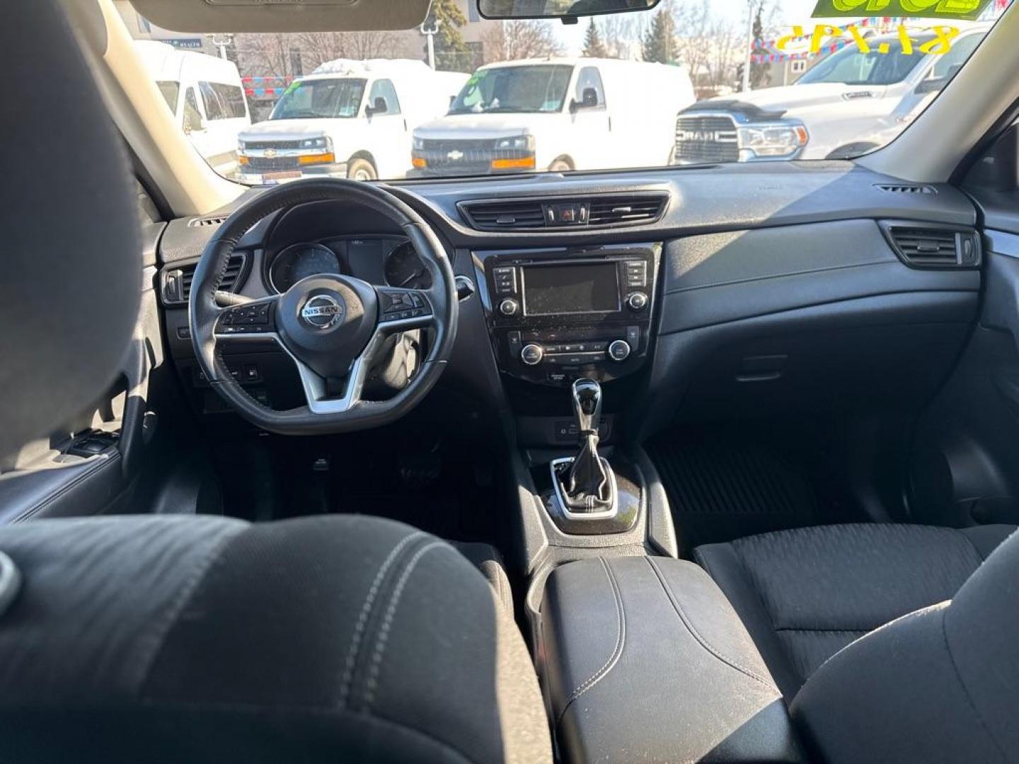 2019 WHITE NISSAN ROGUE S (KNMAT2MV1KP) with an 2.5L engine, Continuously Variable transmission, located at 929 East 8th Ave, Anchorage, AK, 99501, (907) 274-2277, 61.214783, -149.866074 - Photo#4