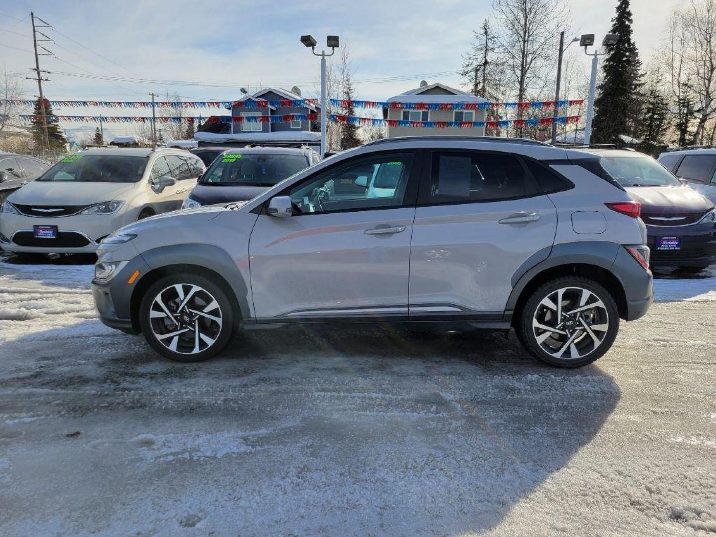 2022 GRAY HYUNDAI KONA LIMITED (KM8K5CA36NU) with an 1.6L engine, Automatic transmission, located at 929 East 8th Ave, Anchorage, AK, 99501, (907) 274-2277, 61.214783, -149.866074 - Photo#1