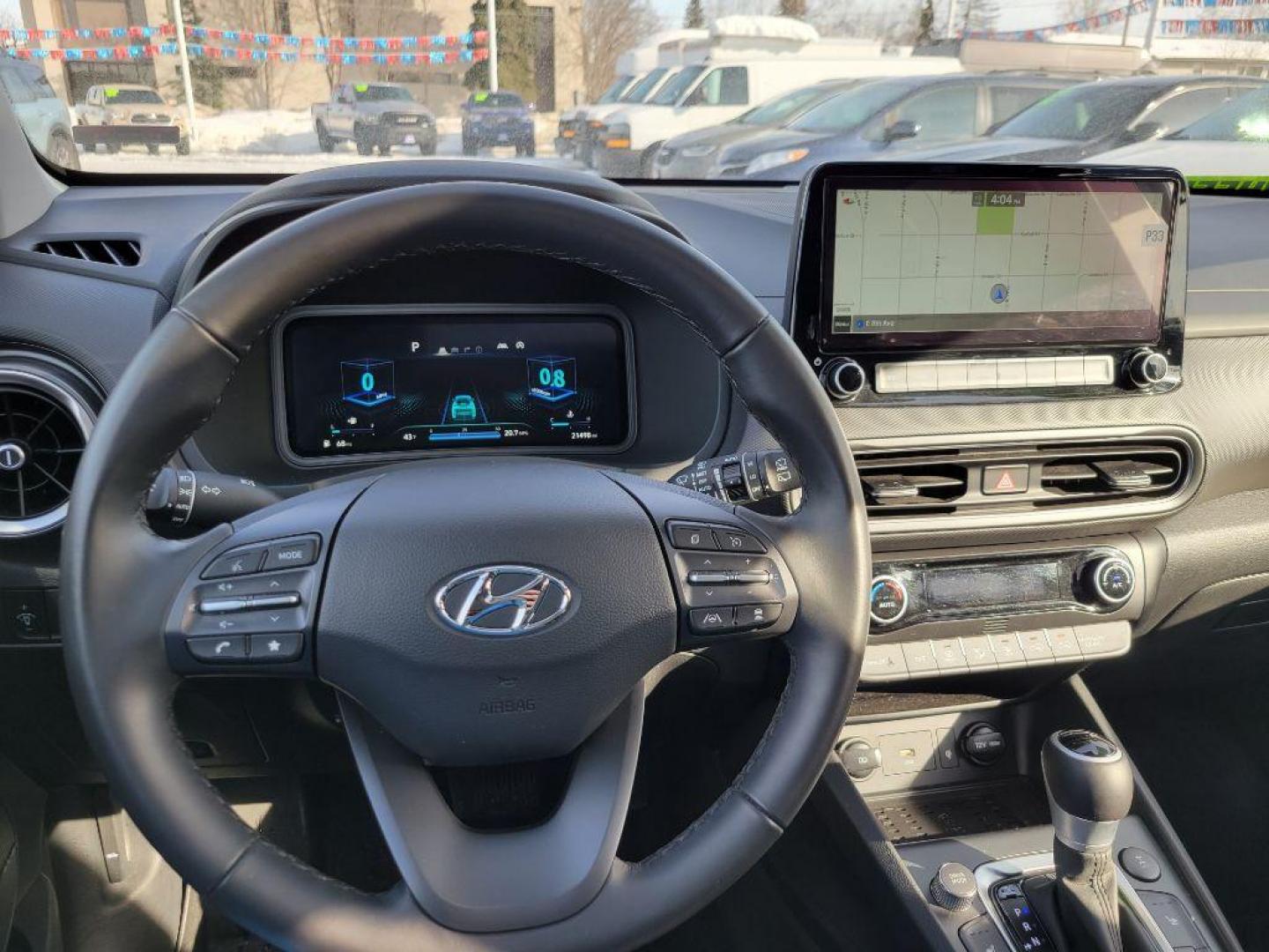 2022 GRAY HYUNDAI KONA LIMITED (KM8K5CA36NU) with an 1.6L engine, Automatic transmission, located at 929 East 8th Ave, Anchorage, AK, 99501, (907) 274-2277, 61.214783, -149.866074 - Photo#4