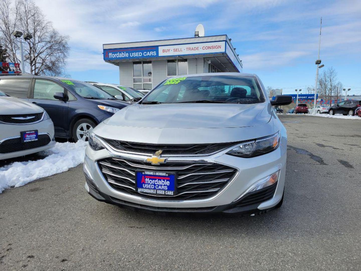 2022 SILVER CHEVROLET MALIBU LS (1G1ZB5ST1NF) with an 1.5L engine, Automatic transmission, located at 929 East 8th Ave, Anchorage, AK, 99501, (907) 274-2277, 61.214783, -149.866074 - Photo#0