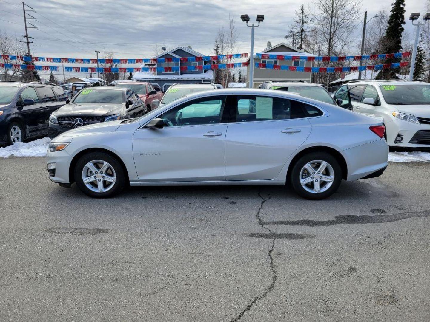 2022 SILVER CHEVROLET MALIBU LS (1G1ZB5ST1NF) with an 1.5L engine, Automatic transmission, located at 929 East 8th Ave, Anchorage, AK, 99501, (907) 274-2277, 61.214783, -149.866074 - Photo#1