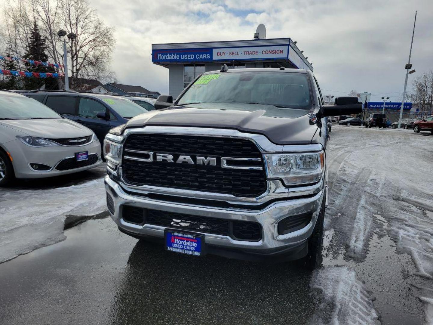 2022 GRAY RAM 2500 BIG HORN/LONE STAR (3C6UR5DJ0NG) with an 6.4L engine, Automatic transmission, located at 929 East 8th Ave, Anchorage, AK, 99501, (907) 274-2277, 61.214783, -149.866074 - Photo#0