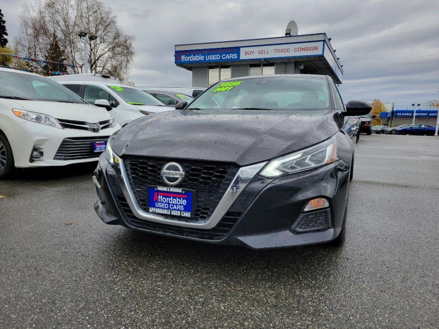 2021 BLACK NISSAN ALTIMA SV SV (1N4BL4DV3MN) with an 2.5L engine, Continuously Variable transmission, located at 929 East 8th Ave, Anchorage, AK, 99501, (907) 274-2277, 61.214783, -149.866074 - Photo#0