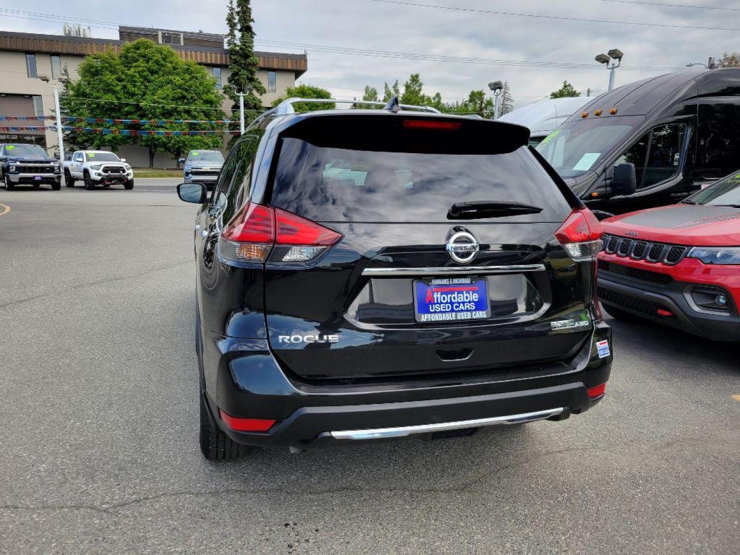 2020 BLACK NISSAN ROGUE S (KNMAT2MV9LP) with an 2.5L engine, Continuously Variable transmission, located at 929 East 8th Ave, Anchorage, AK, 99501, (907) 274-2277, 61.214783, -149.866074 - Photo#2