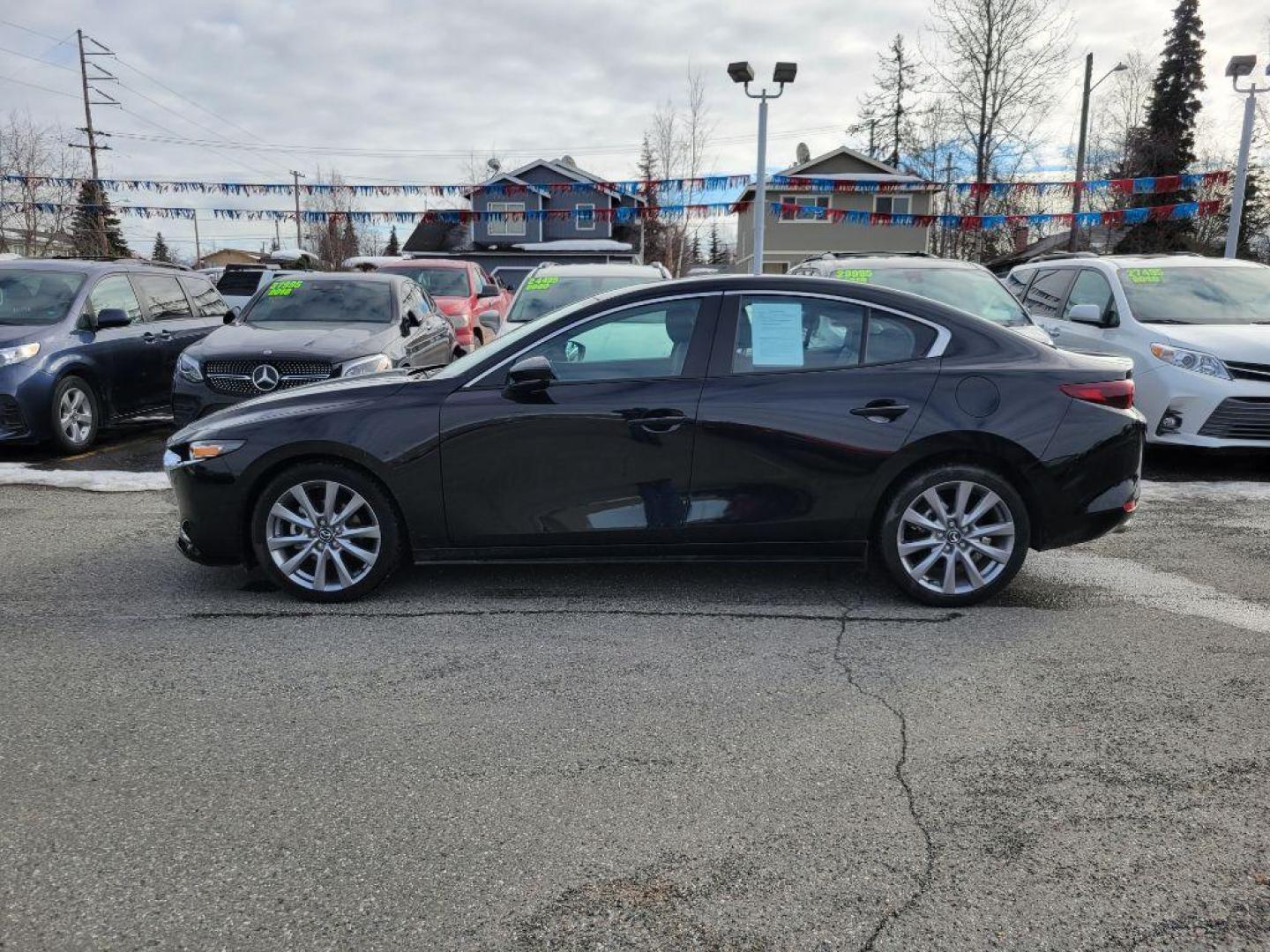 2022 BLACK MAZDA 3 PREFERRED (3MZBPBCL6NM) with an 2.5L engine, Automatic transmission, located at 929 East 8th Ave, Anchorage, AK, 99501, (907) 274-2277, 61.214783, -149.866074 - Photo#1