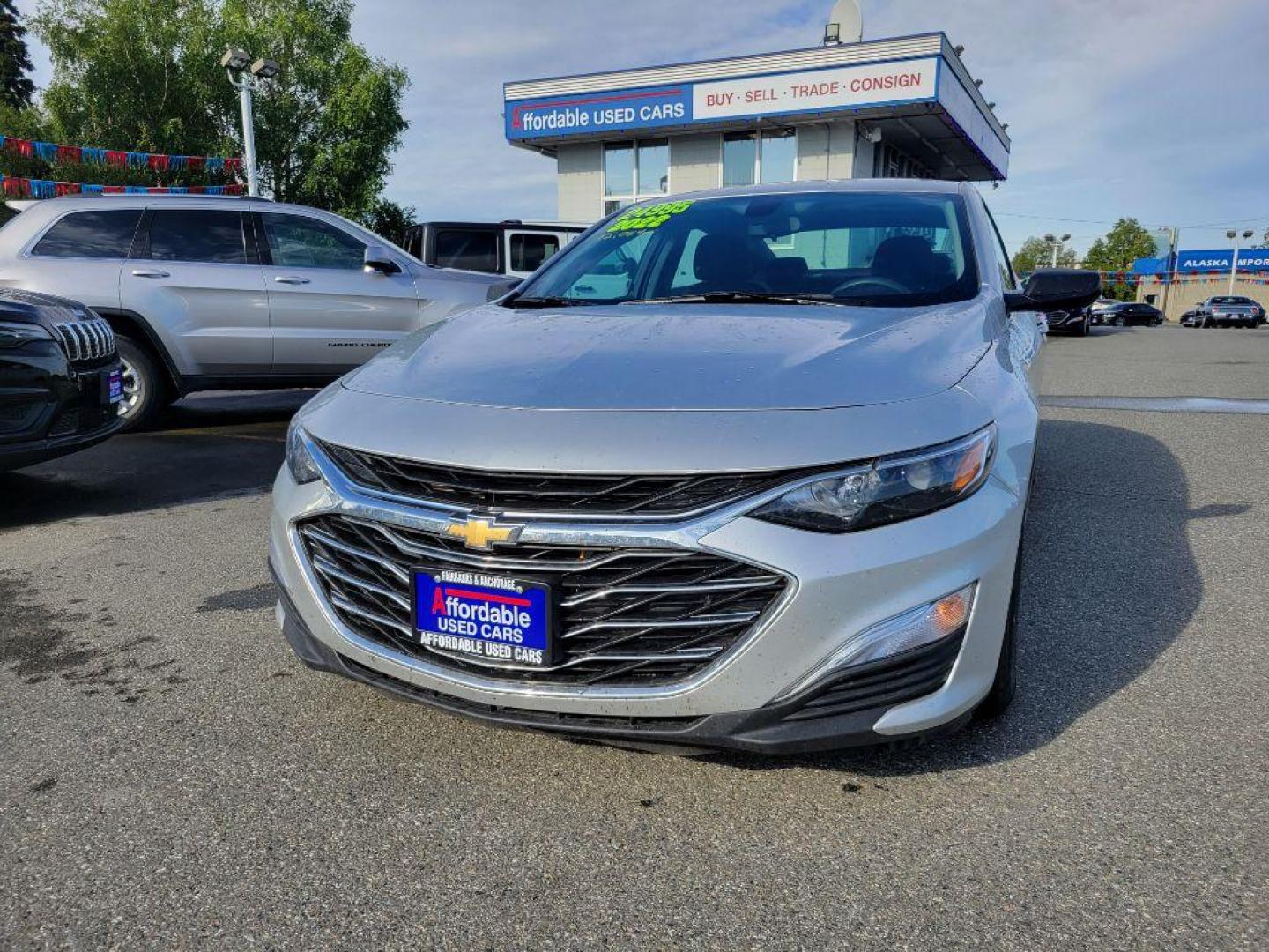 2022 SILVER CHEVROLET MALIBU LS (1G1ZB5ST2NF) with an 1.5L engine, Automatic transmission, located at 929 East 8th Ave, Anchorage, AK, 99501, (907) 274-2277, 61.214783, -149.866074 - Photo#0