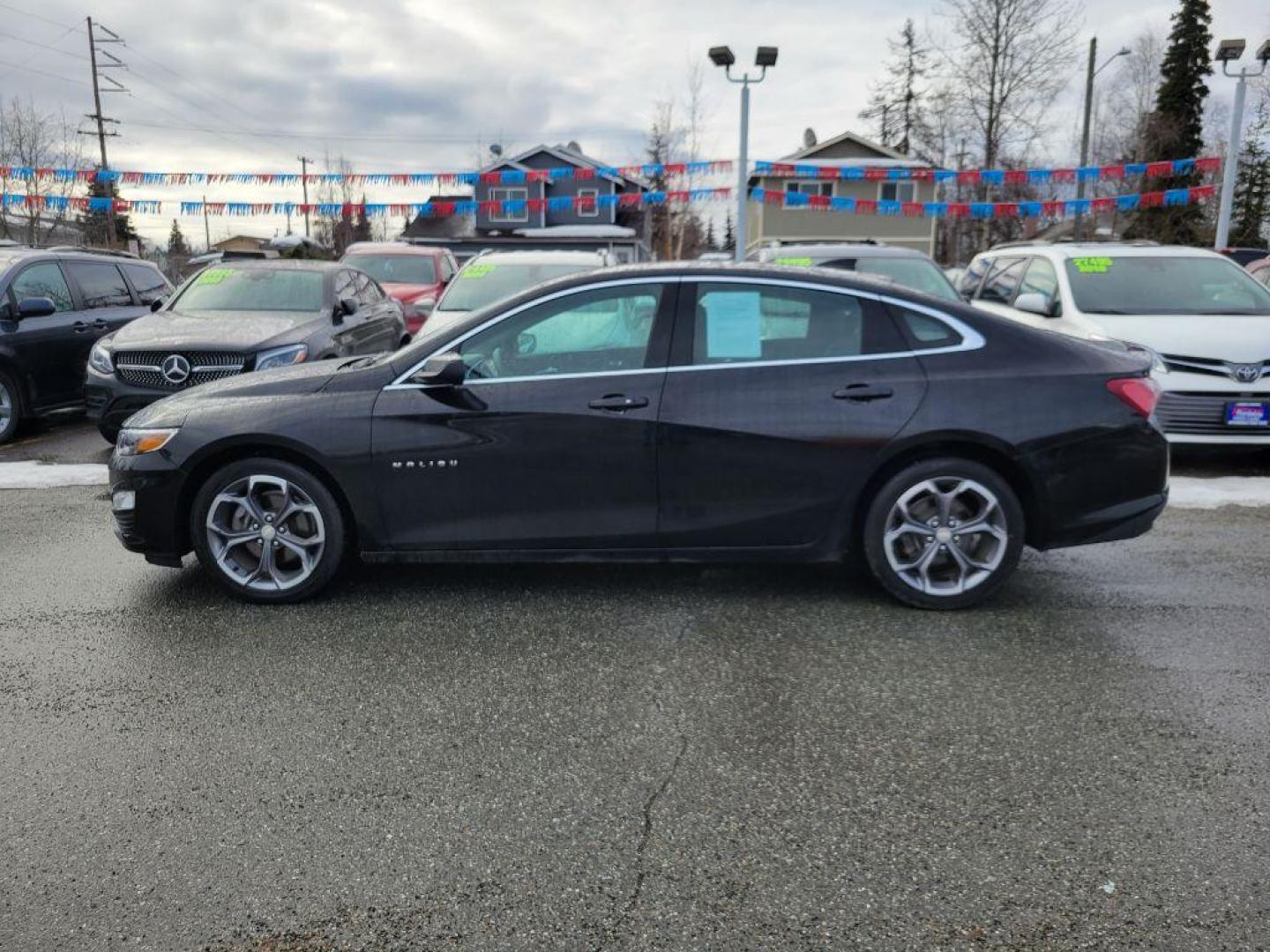 2020 BLACK CHEVROLET MALIBU LT (1G1ZD5ST3LF) with an 1.5L engine, Continuously Variable transmission, located at 929 East 8th Ave, Anchorage, AK, 99501, (907) 274-2277, 61.214783, -149.866074 - Photo#1