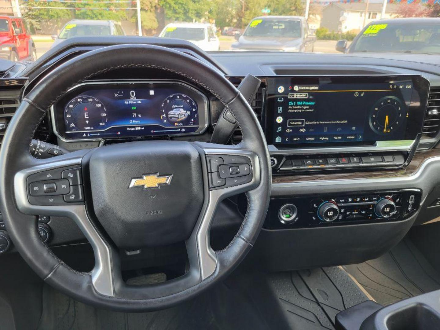 2022 BLUE CHEVROLET SILVERADO 1500 LT (3GCUDDED1NG) with an 5.3L engine, Automatic transmission, located at 929 East 8th Ave, Anchorage, AK, 99501, (907) 274-2277, 61.214783, -149.866074 - Photo#4