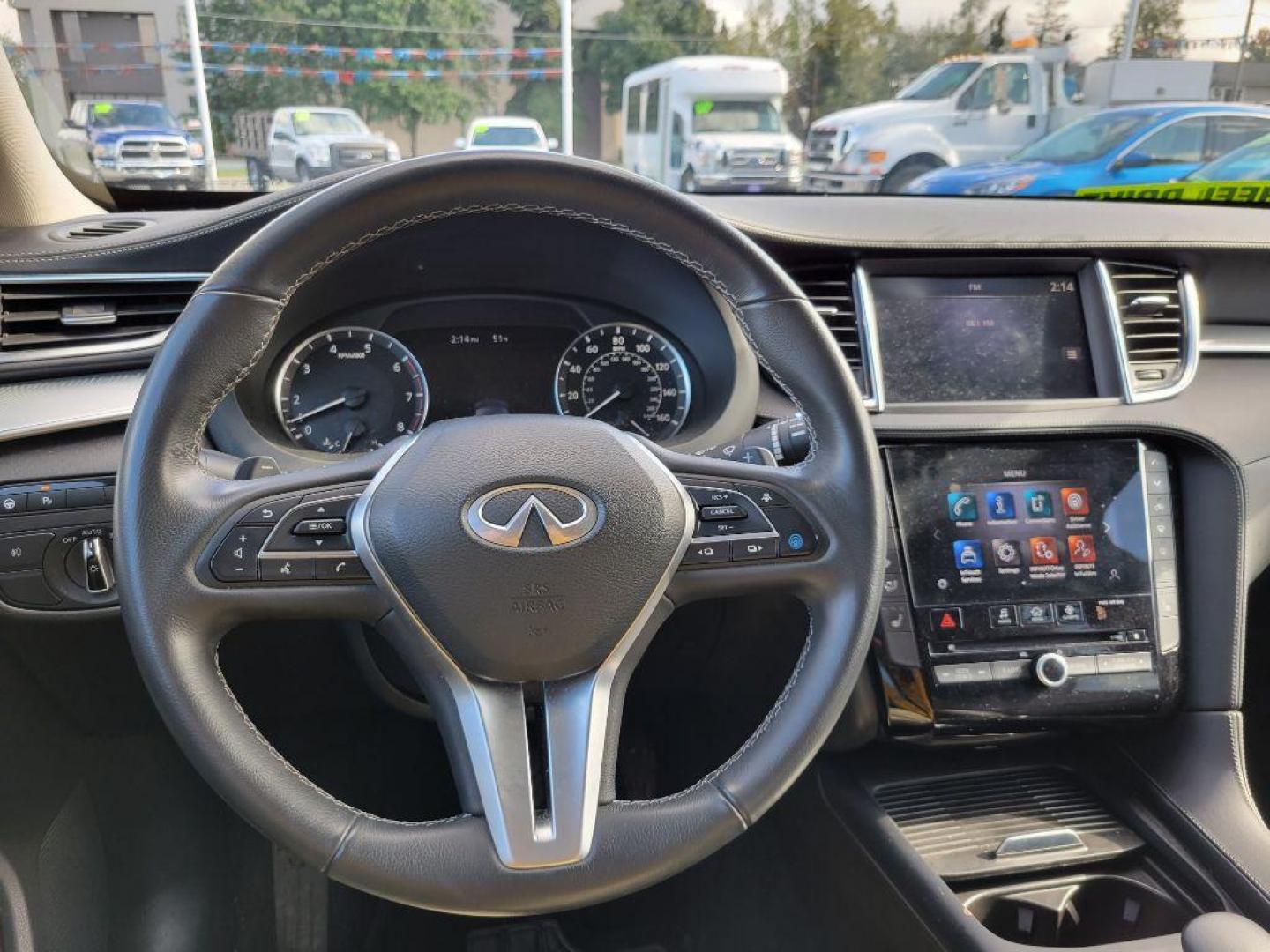 2021 SILVER INFINITI QX50 LUXE (3PCAJ5BB6MF) with an 2.0L engine, Continuously Variable transmission, located at 929 East 8th Ave, Anchorage, AK, 99501, (907) 274-2277, 61.214783, -149.866074 - Photo#4