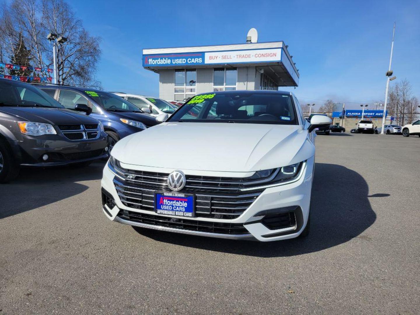 2019 WHITE VOLKSWAGEN ARTEON SEL PREMIUM (WVWTR7ANXKE) with an 2.0L engine, Automatic transmission, located at 929 East 8th Ave, Anchorage, AK, 99501, (907) 274-2277, 61.214783, -149.866074 - Photo#0