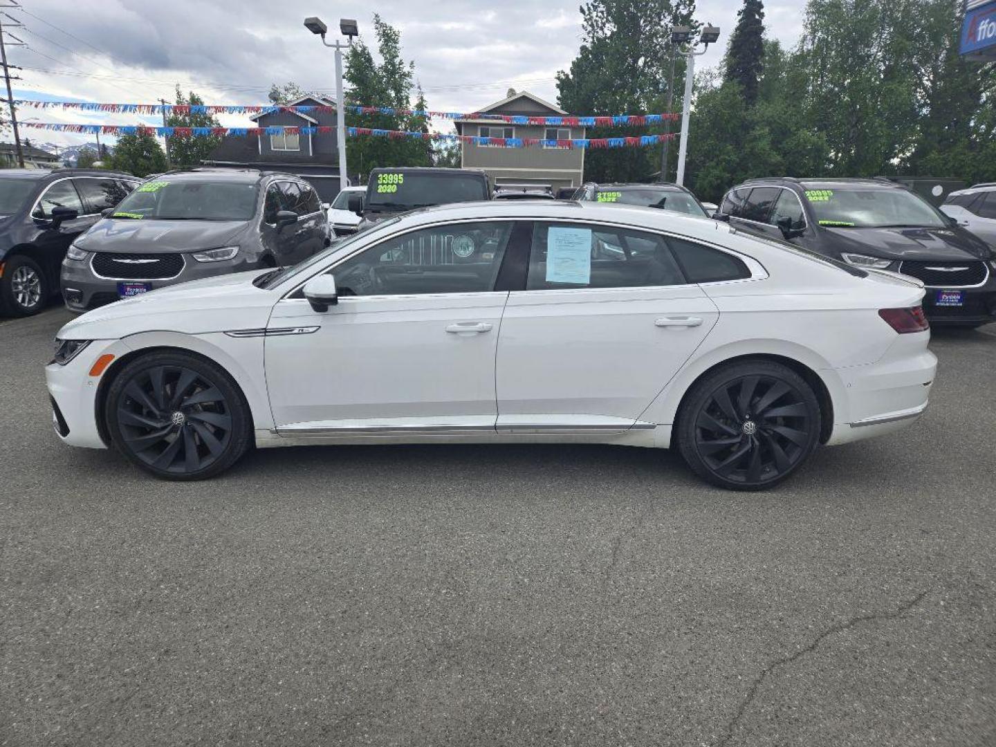 2019 WHITE VOLKSWAGEN ARTEON SEL PREMIUM (WVWTR7ANXKE) with an 2.0L engine, Automatic transmission, located at 929 East 8th Ave, Anchorage, AK, 99501, (907) 274-2277, 61.214783, -149.866074 - Photo#1