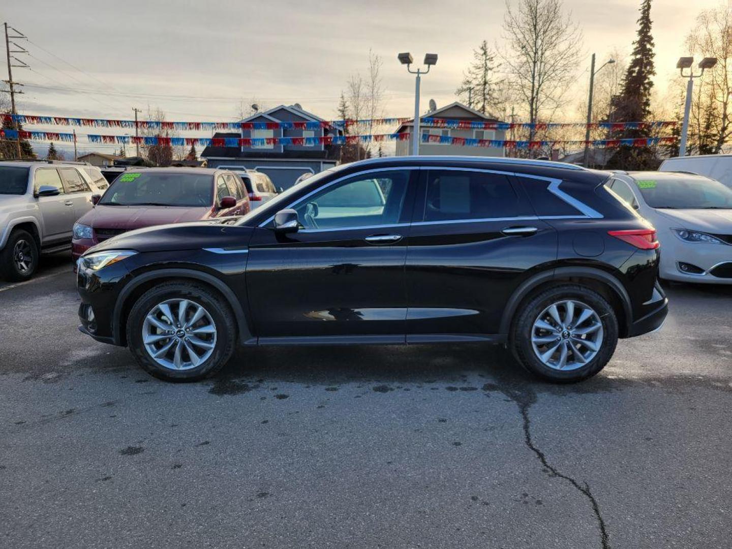 2021 BLACK INFINITI QX50 LUXE LUXE (3PCAJ5BB7MF) with an 2.0L engine, Continuously Variable transmission, located at 929 East 8th Ave, Anchorage, AK, 99501, (907) 274-2277, 61.214783, -149.866074 - Photo#1