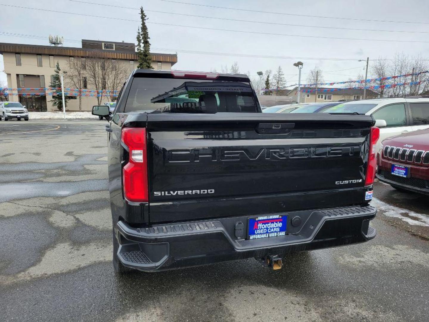 2020 BLACK CHEVROLET SILVERADO 1500 CUSTOM (3GCPYBEK7LG) with an 2.7L engine, Automatic transmission, located at 929 East 8th Ave, Anchorage, AK, 99501, (907) 274-2277, 61.214783, -149.866074 - Photo#2