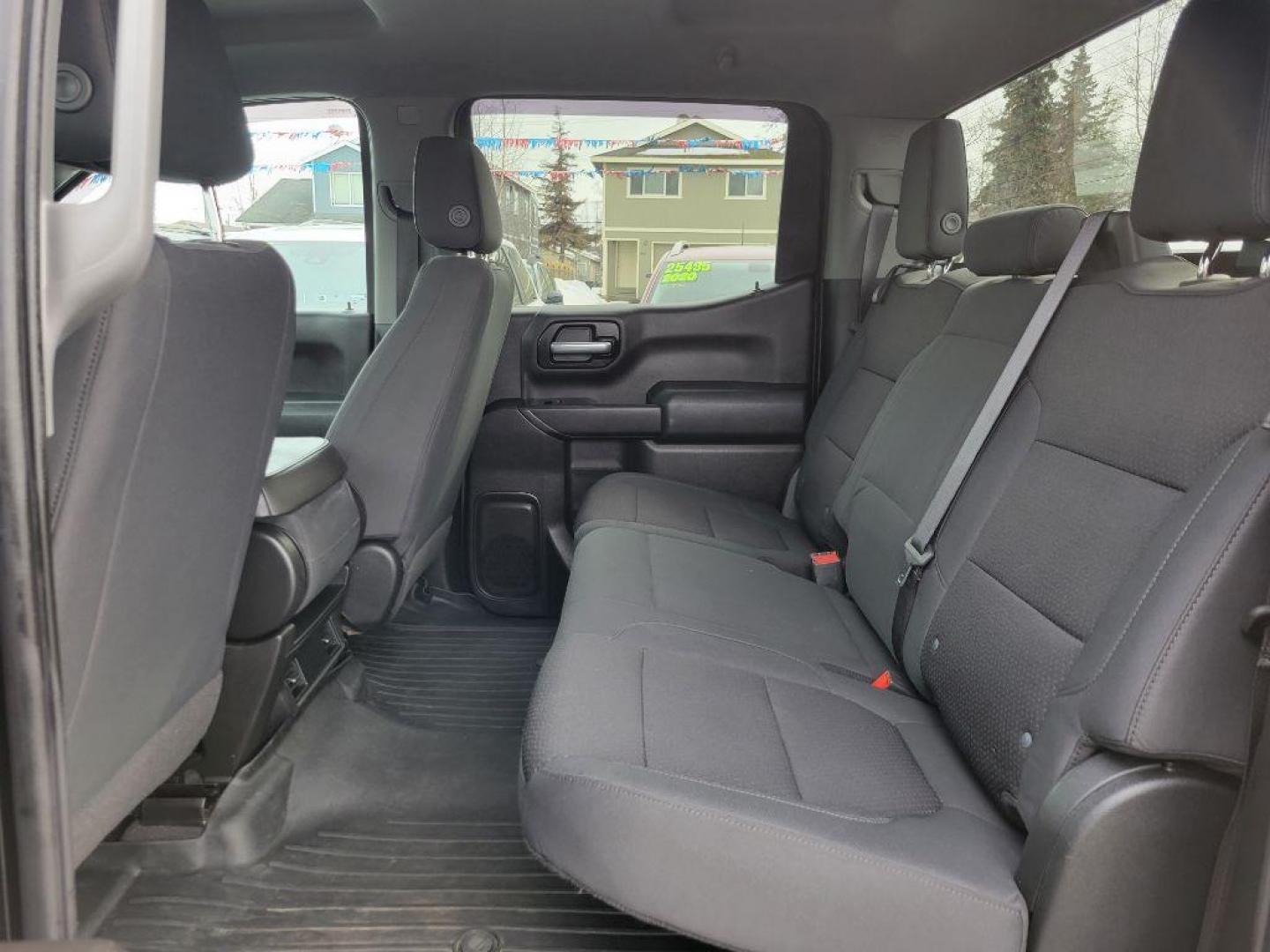 2020 BLACK CHEVROLET SILVERADO 1500 CUSTOM (3GCPYBEK7LG) with an 2.7L engine, Automatic transmission, located at 929 East 8th Ave, Anchorage, AK, 99501, (907) 274-2277, 61.214783, -149.866074 - Photo#3