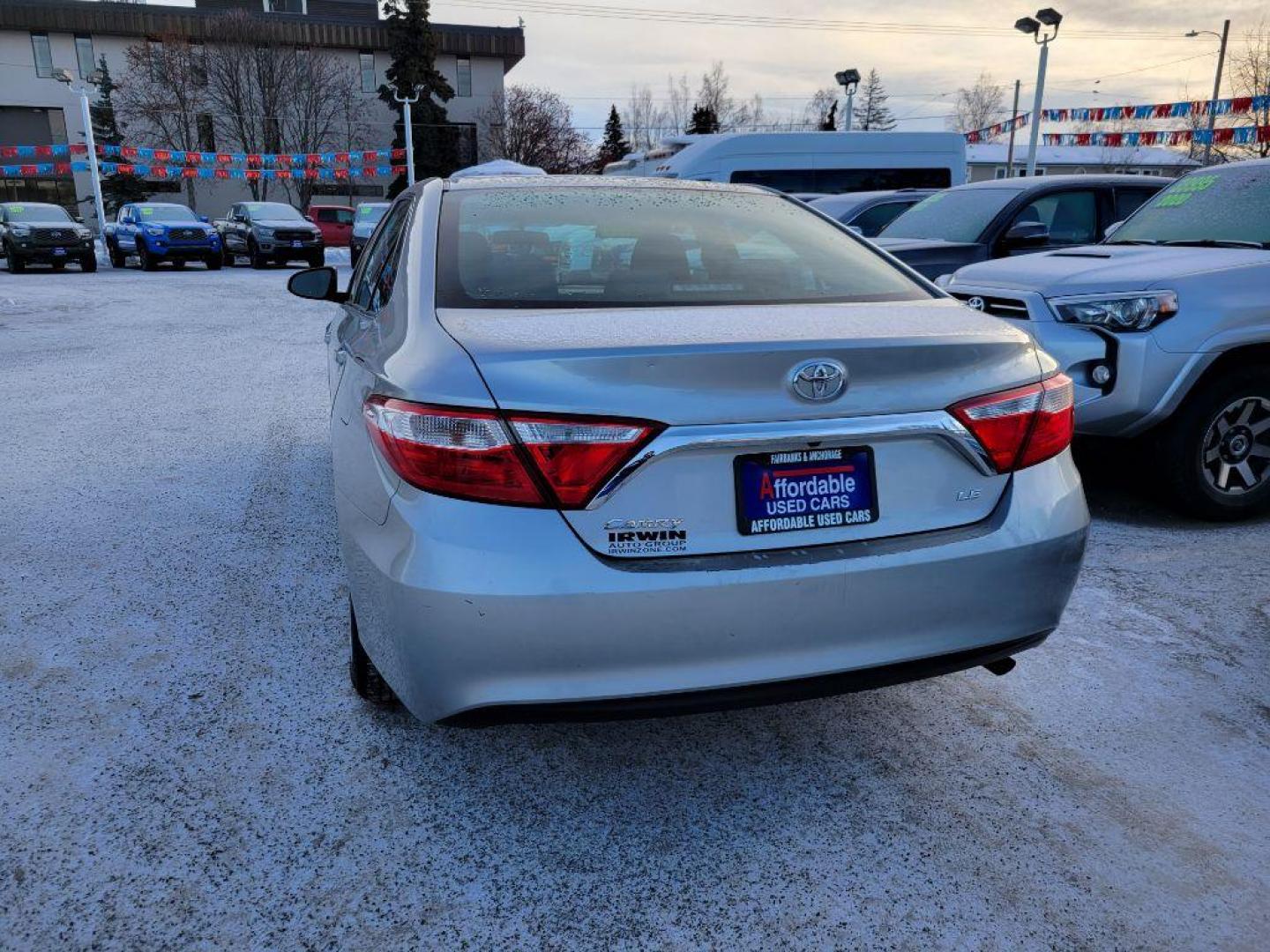 2017 SILVER TOYOTA CAMRY LE (4T1BF1FK6HU) with an 2.5L engine, Automatic transmission, located at 929 East 8th Ave, Anchorage, AK, 99501, (907) 274-2277, 61.214783, -149.866074 - Photo#2