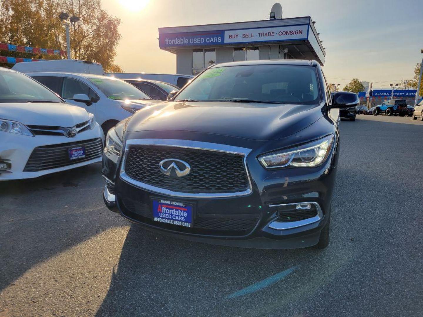 2020 BLUE INFINITI QX60 LUXE LUXE (5N1DL0MM8LC) with an 3.5L engine, Continuously Variable transmission, located at 929 East 8th Ave, Anchorage, AK, 99501, (907) 274-2277, 61.214783, -149.866074 - Photo#0