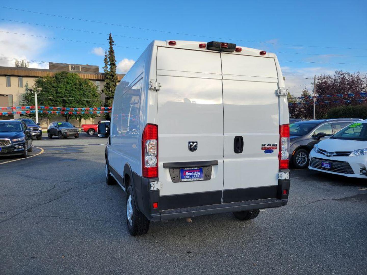 2020 WHITE RAM PROMASTER 1500 1500 HIGH (3C6TRVBG3LE) with an 3.6L engine, Automatic transmission, located at 929 East 8th Ave, Anchorage, AK, 99501, (907) 274-2277, 61.214783, -149.866074 - Photo#2