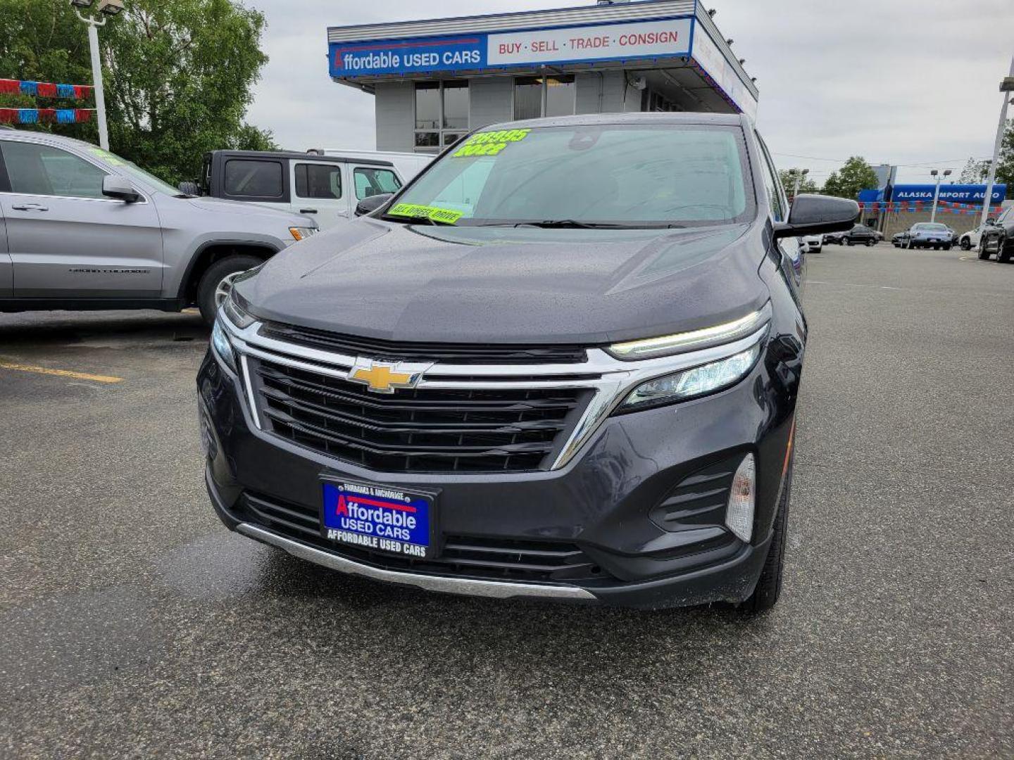 2022 GRAY CHEVROLET EQUINOX LT (2GNAXUEV2N6) with an 1.5L engine, Automatic transmission, located at 929 East 8th Ave, Anchorage, AK, 99501, (907) 274-2277, 61.214783, -149.866074 - Photo#0