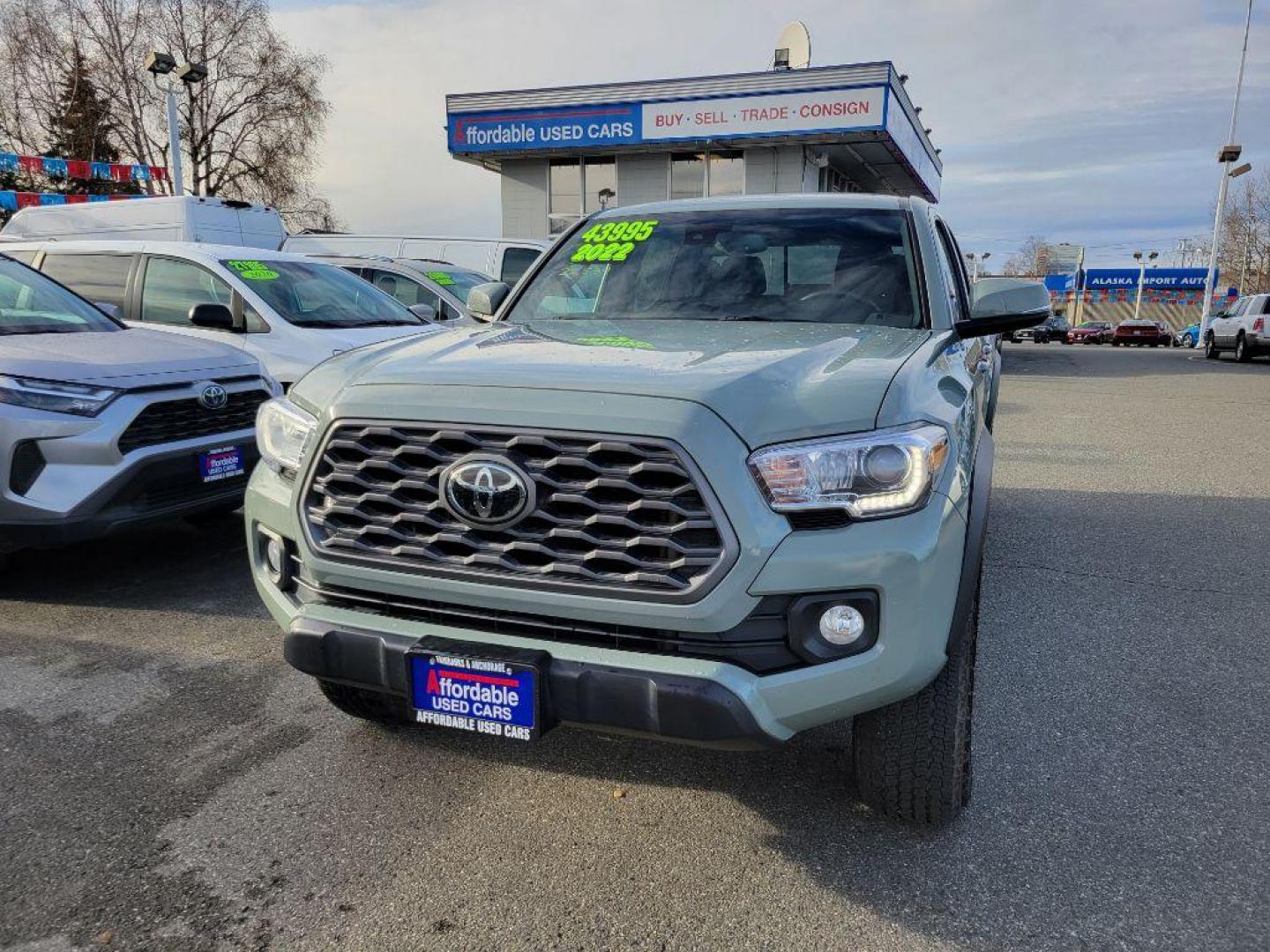 2022 GREEN TOYOTA TACOMA TRD DOUBLE CAB (3TMCZ5AN8NM) with an 3.5L engine, Automatic transmission, located at 929 East 8th Ave, Anchorage, AK, 99501, (907) 274-2277, 61.214783, -149.866074 - Photo#0