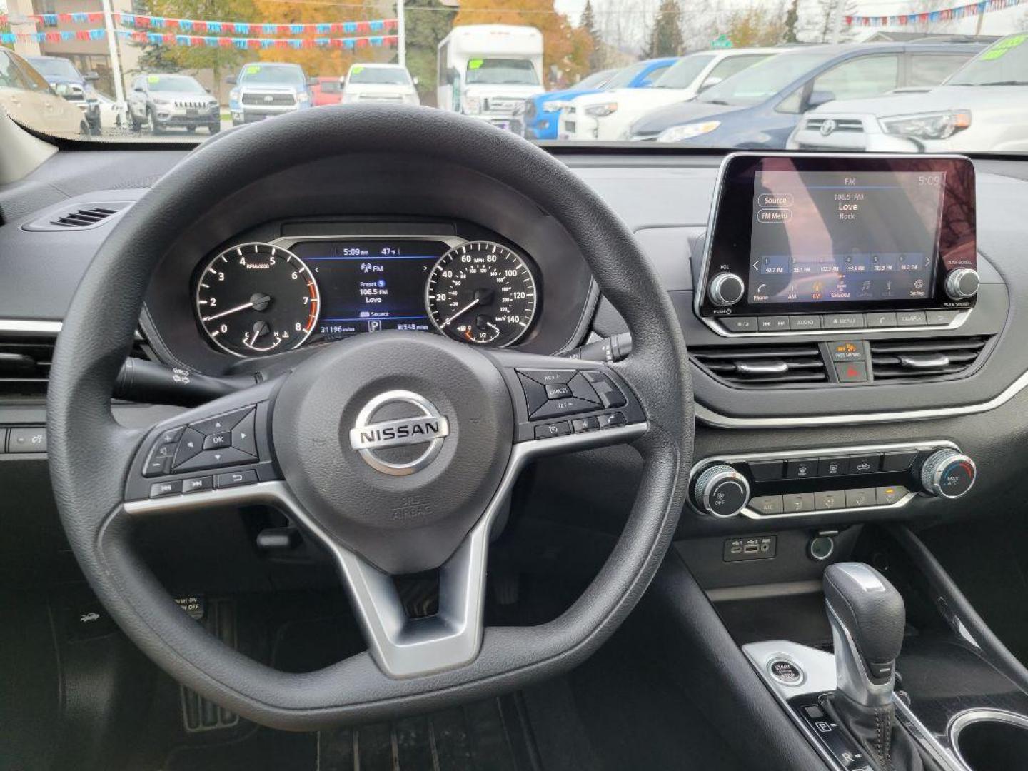 2021 BLUE NISSAN ALTIMA SV SV (1N4BL4DV2MN) with an 2.5L engine, Continuously Variable transmission, located at 929 East 8th Ave, Anchorage, AK, 99501, (907) 274-2277, 61.214783, -149.866074 - Photo#4