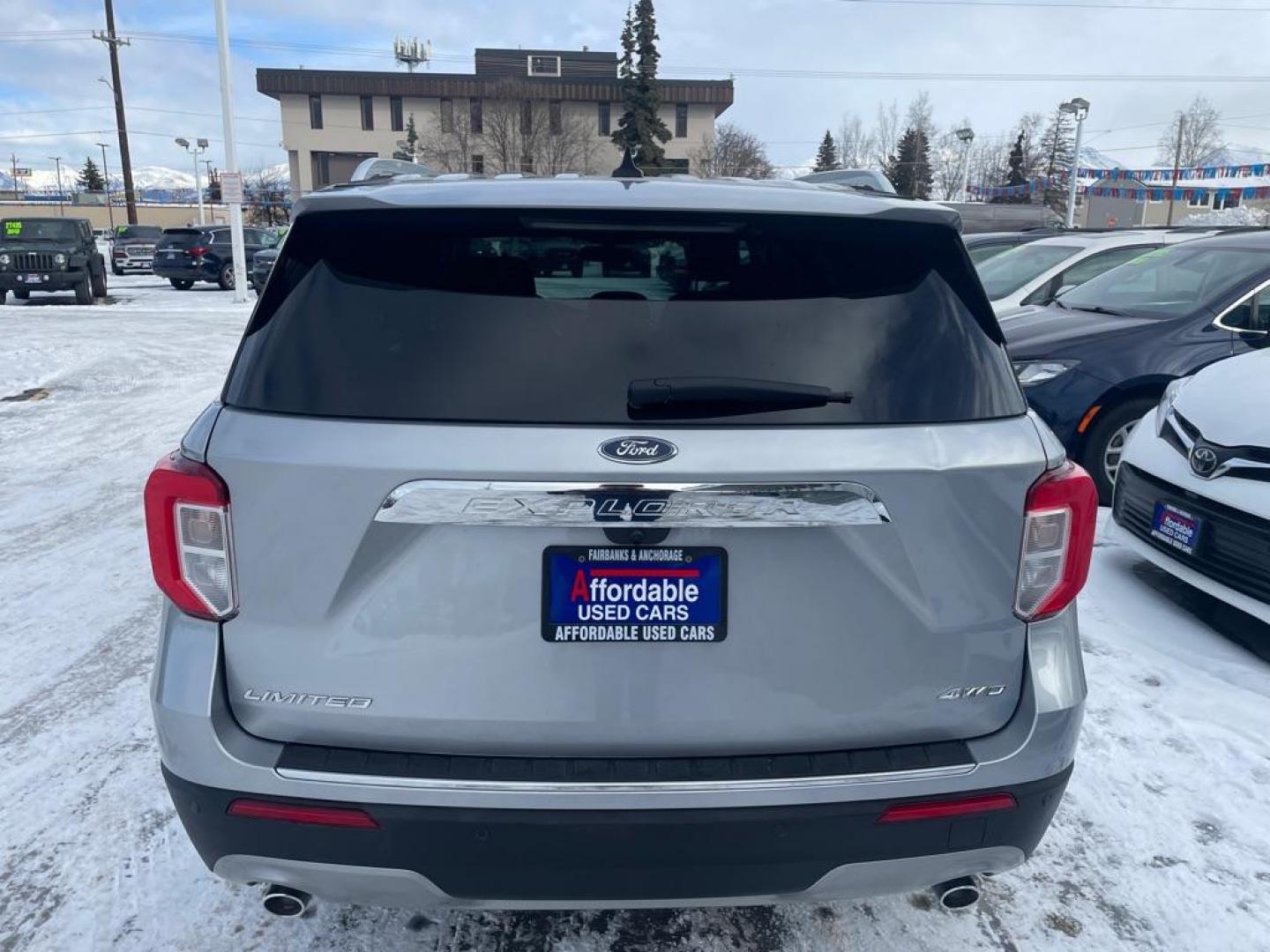 2021 SILVER FORD EXPLORER LIMITED (1FMSK8FH3MG) with an 2.3L engine, Automatic transmission, located at 929 East 8th Ave, Anchorage, AK, 99501, (907) 274-2277, 61.214783, -149.866074 - Photo#2