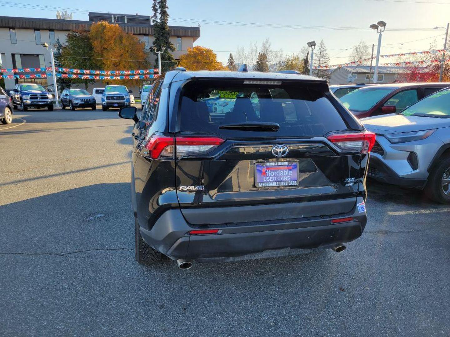 2022 BLACK TOYOTA RAV4 XLE XLE (2T3P1RFV2NW) with an 2.5L engine, Automatic transmission, located at 929 East 8th Ave, Anchorage, AK, 99501, (907) 274-2277, 61.214783, -149.866074 - Photo#2