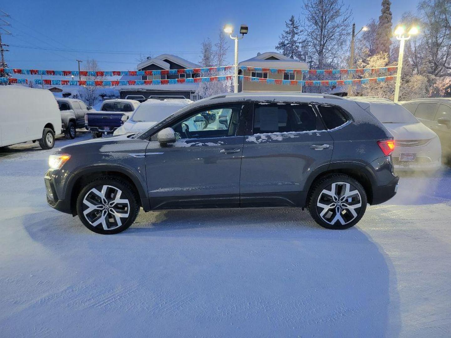 2022 GRAY VOLKSWAGEN TAOS SEL (3VV2X7B22NM) with an 1.5L engine, Automatic transmission, located at 929 East 8th Ave, Anchorage, AK, 99501, (907) 274-2277, 61.214783, -149.866074 - Photo#1