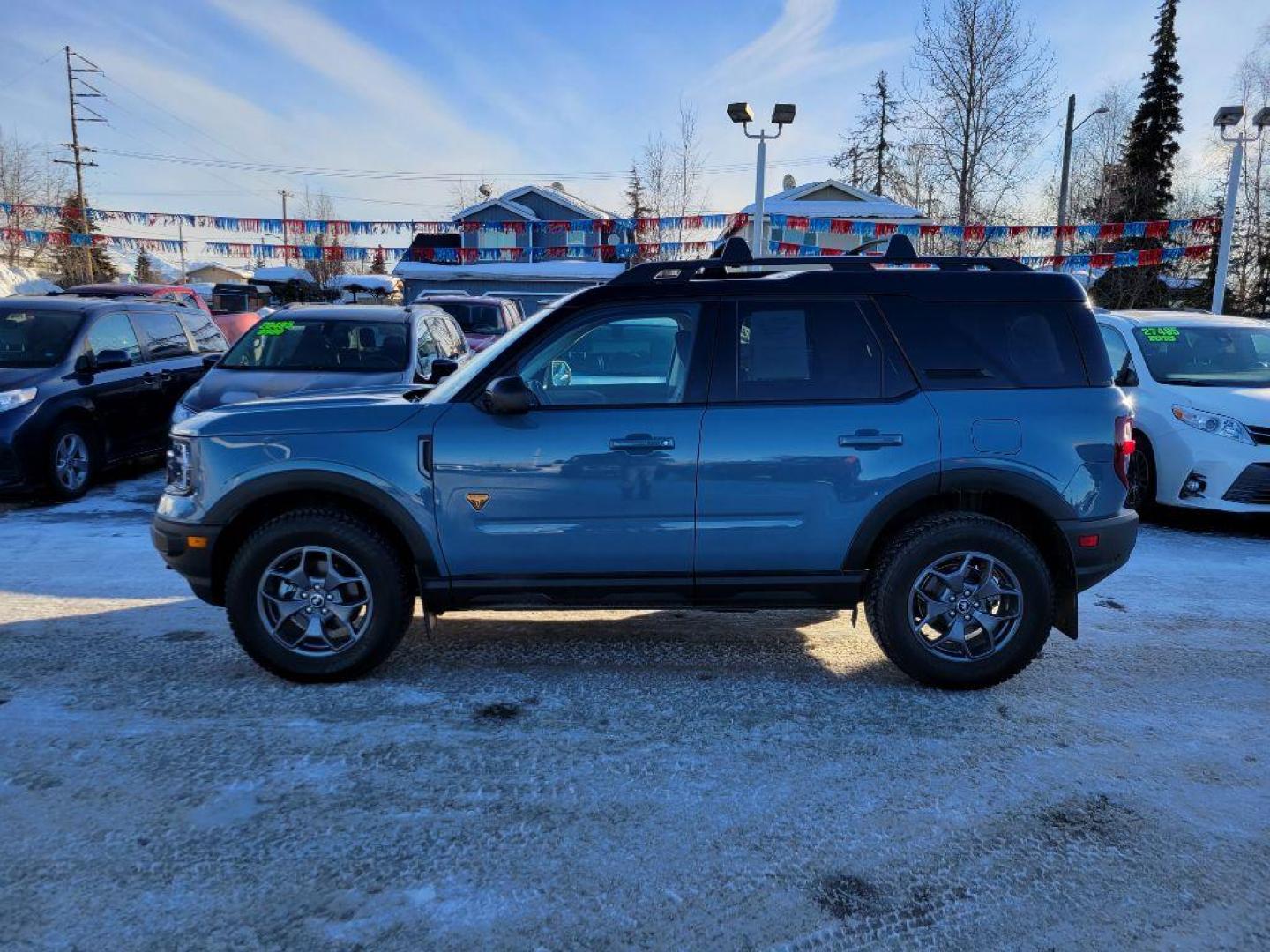 2022 BLUE FORD BRONCO SPORT BADLANDS (3FMCR9D91NR) with an 2.0L engine, Automatic transmission, located at 929 East 8th Ave, Anchorage, AK, 99501, (907) 274-2277, 61.214783, -149.866074 - Photo#1