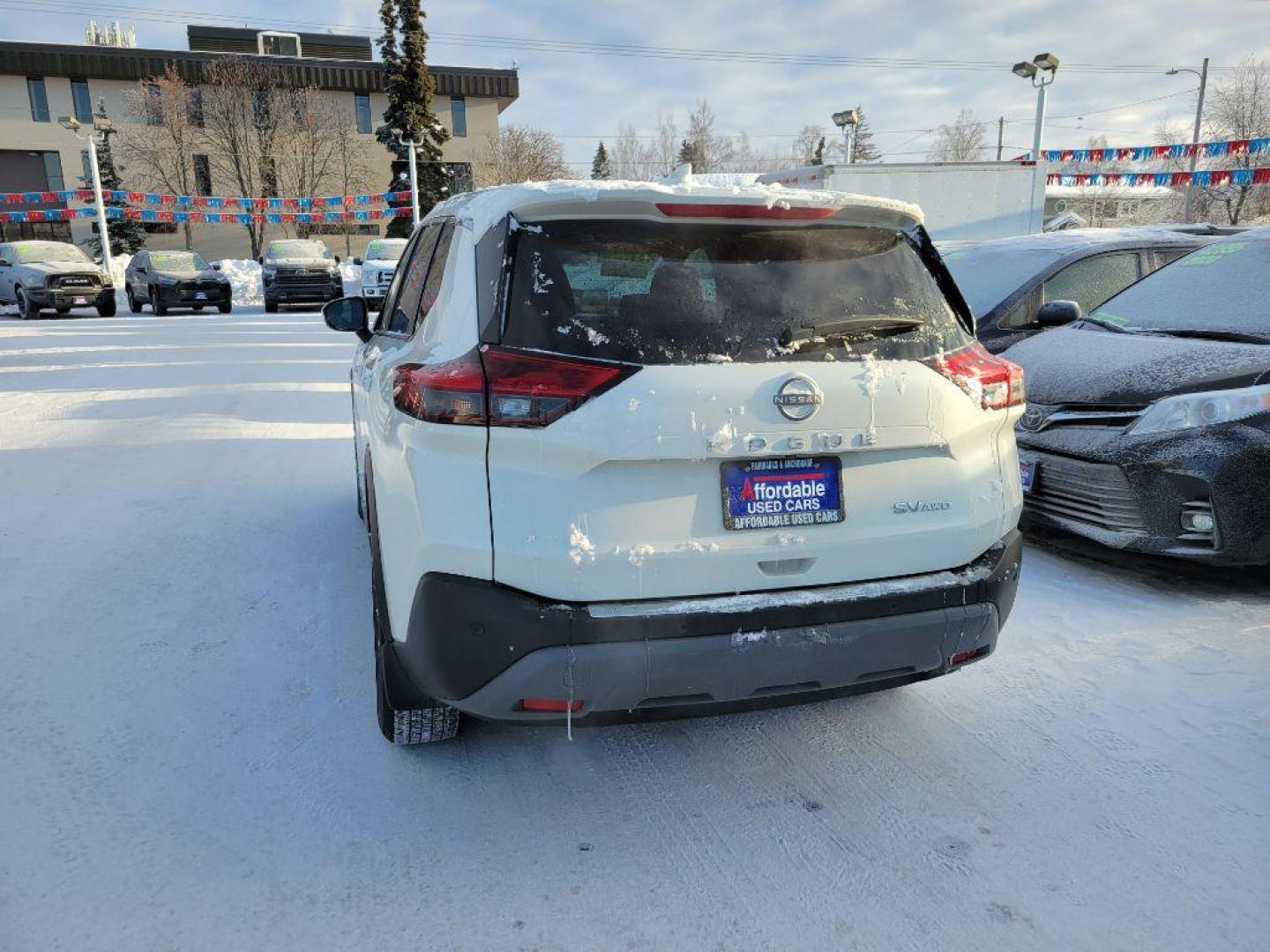 2023 WHITE NISSAN ROGUE SV (JN8BT3BB7PW) with an 1.5L engine, Automatic transmission, located at 929 East 8th Ave, Anchorage, AK, 99501, (907) 274-2277, 61.214783, -149.866074 - Photo#2