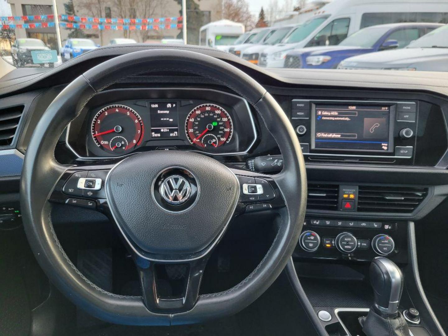 2019 BLACK VOLKSWAGEN JETTA SE (3VWC57BU7KM) with an 1.4L engine, Automatic transmission, located at 929 East 8th Ave, Anchorage, AK, 99501, (907) 274-2277, 61.214783, -149.866074 - Photo#4