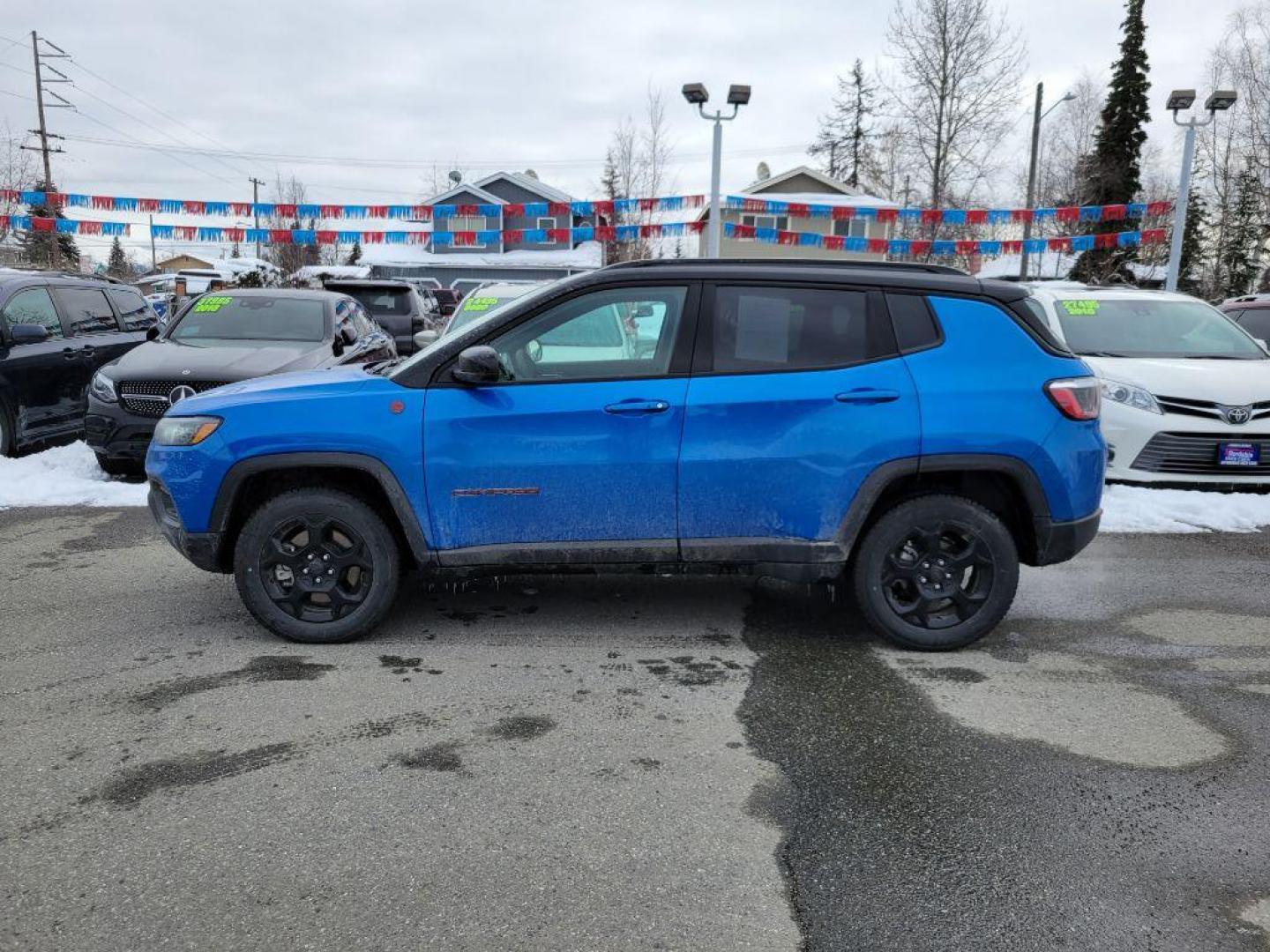 2023 BLUE JEEP COMPASS TRAILHAWK (3C4NJDDN6PT) with an 2.0L engine, Automatic transmission, located at 929 East 8th Ave, Anchorage, AK, 99501, (907) 274-2277, 61.214783, -149.866074 - Photo#1