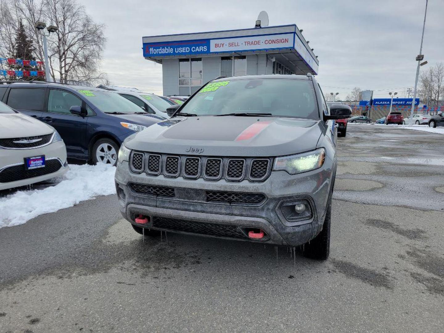 2023 GRAY JEEP COMPASS TRAILHAWK (3C4NJDDN9PT) with an 2.0L engine, Automatic transmission, located at 929 East 8th Ave, Anchorage, AK, 99501, (907) 274-2277, 61.214783, -149.866074 - Photo#0