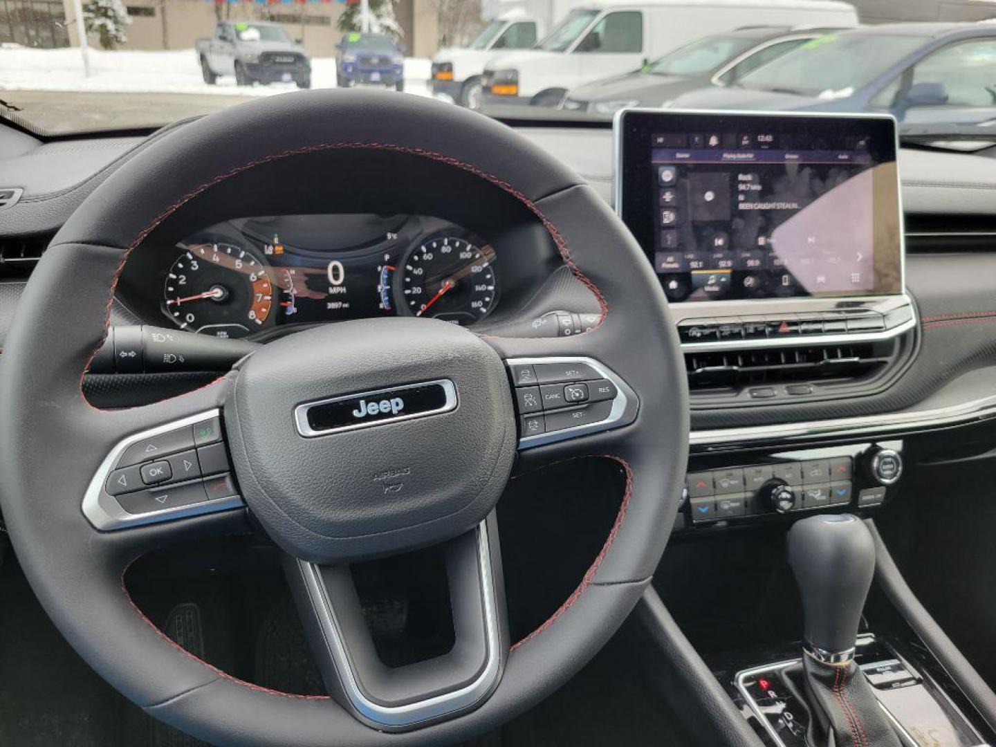 2023 GRAY JEEP COMPASS TRAILHAWK (3C4NJDDN9PT) with an 2.0L engine, Automatic transmission, located at 929 East 8th Ave, Anchorage, AK, 99501, (907) 274-2277, 61.214783, -149.866074 - Photo#4